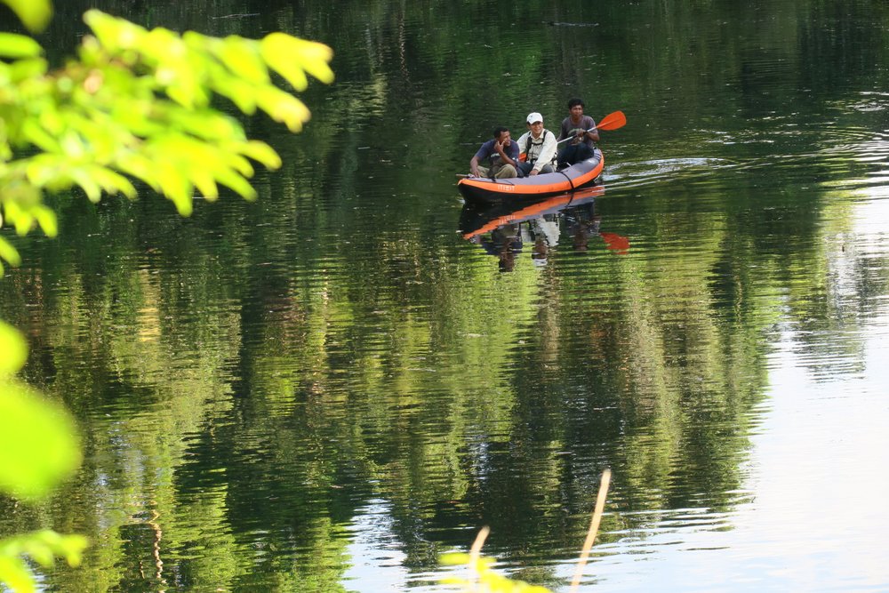 FFI and community wardens monitoring crocodile habitat (credit - Pablo Sinovas - FFI) - Pablo Sinovas.JPG