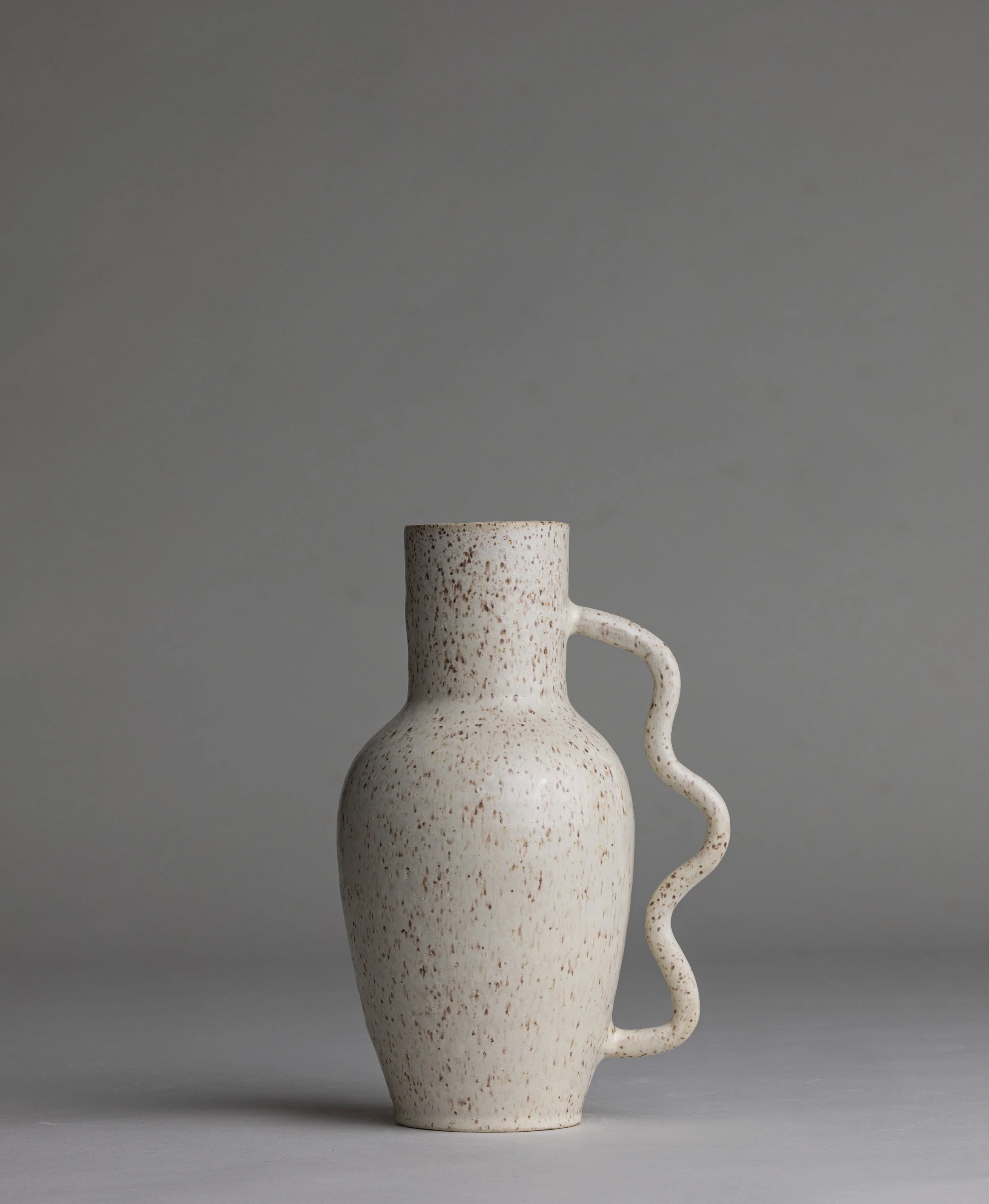 07. 
 medium wavy handle vase  
$45 