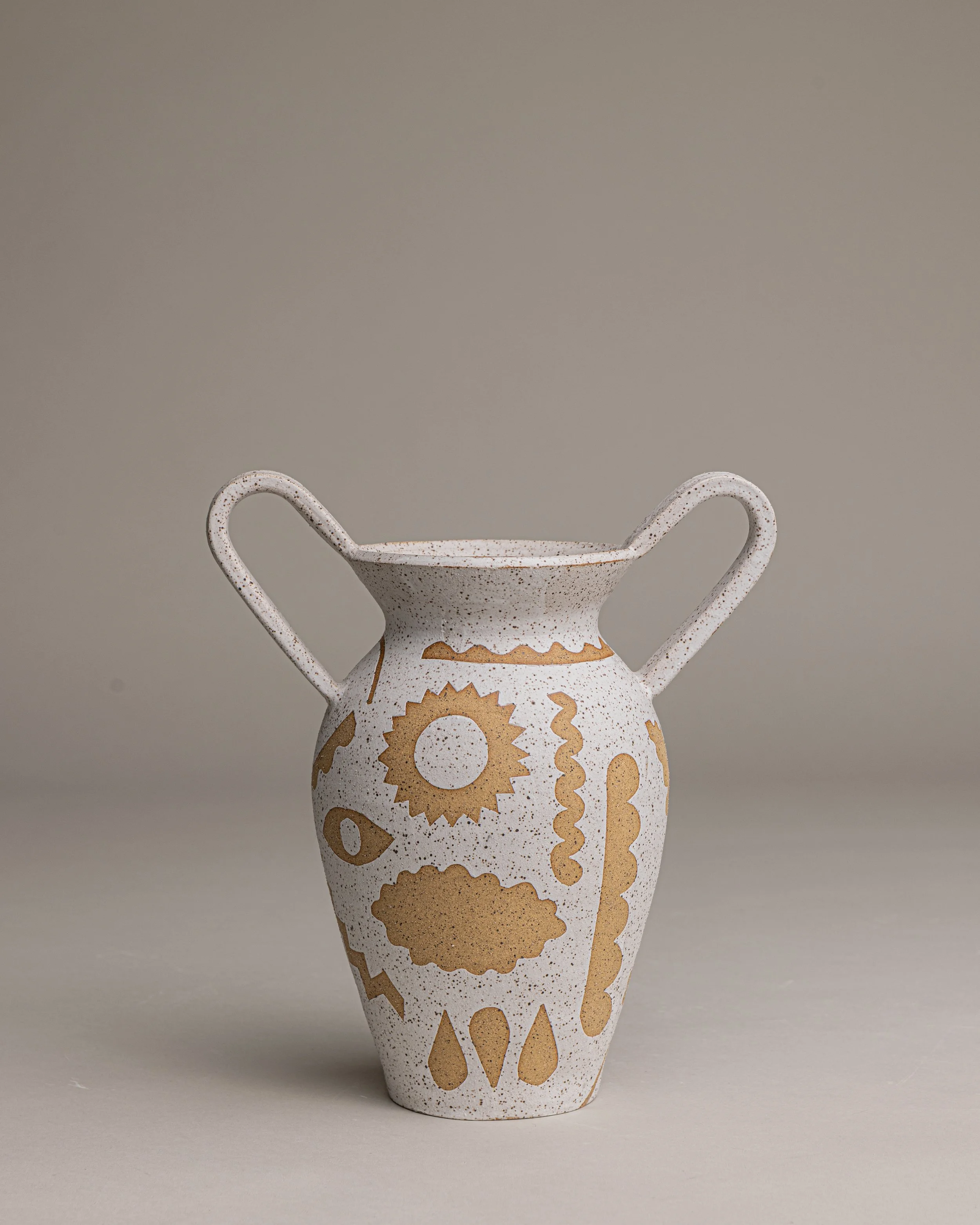 04. 
 medium pictograph vase  
$ 