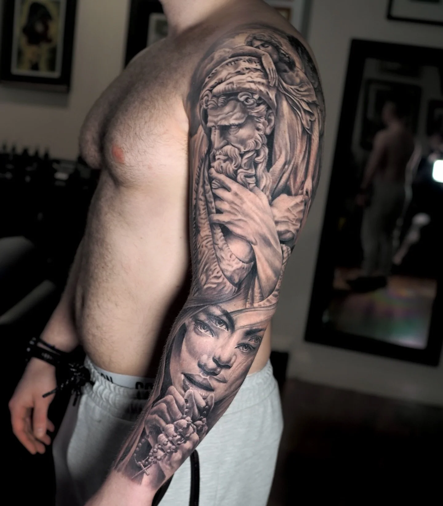 Completed outter arm for Michael. This sleeve was a fun collaboration of ideas with Michael to create this.