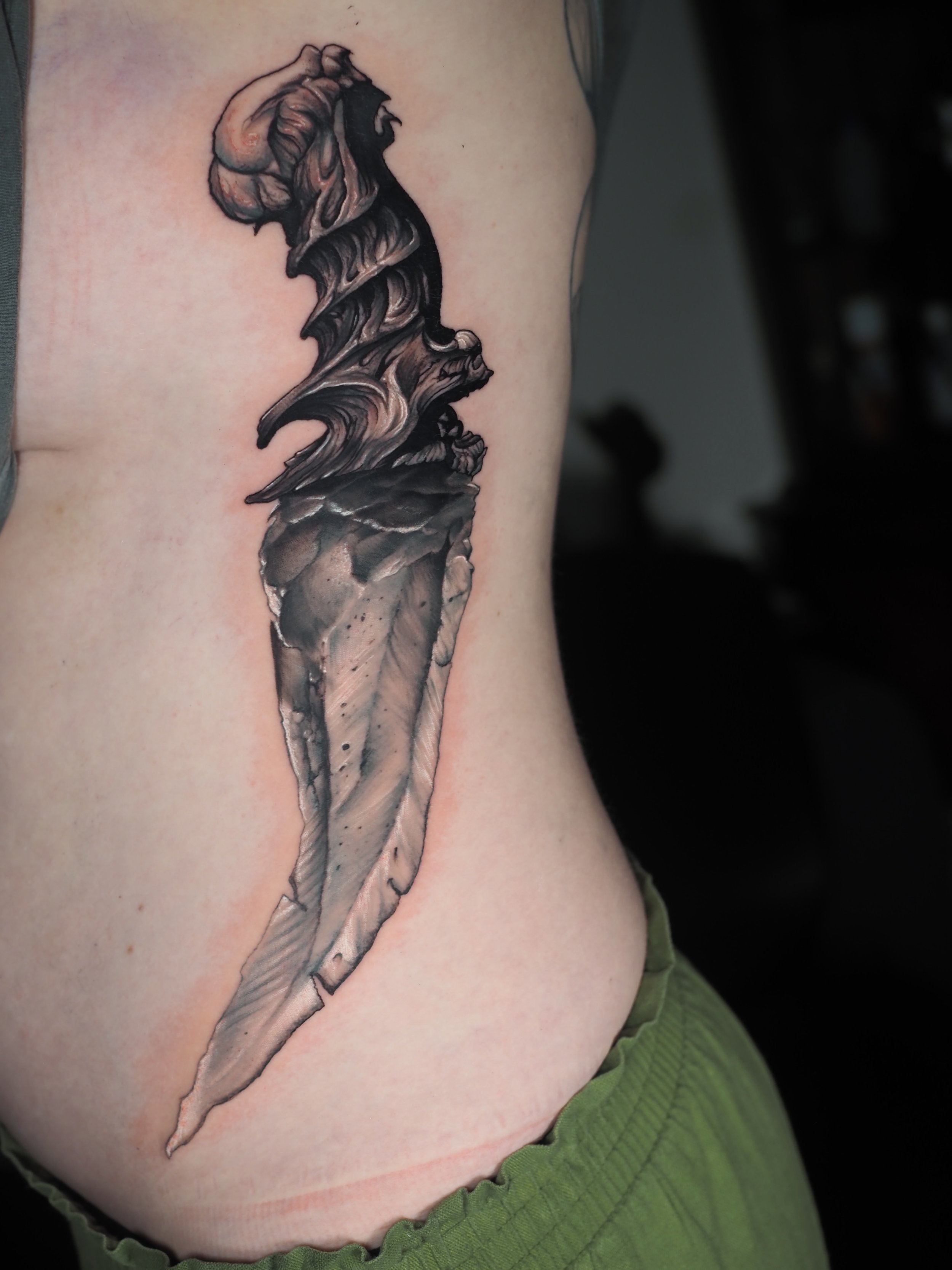 The Crysknife, crafted from the crystalline tooth of a dead sandworm of Dune!