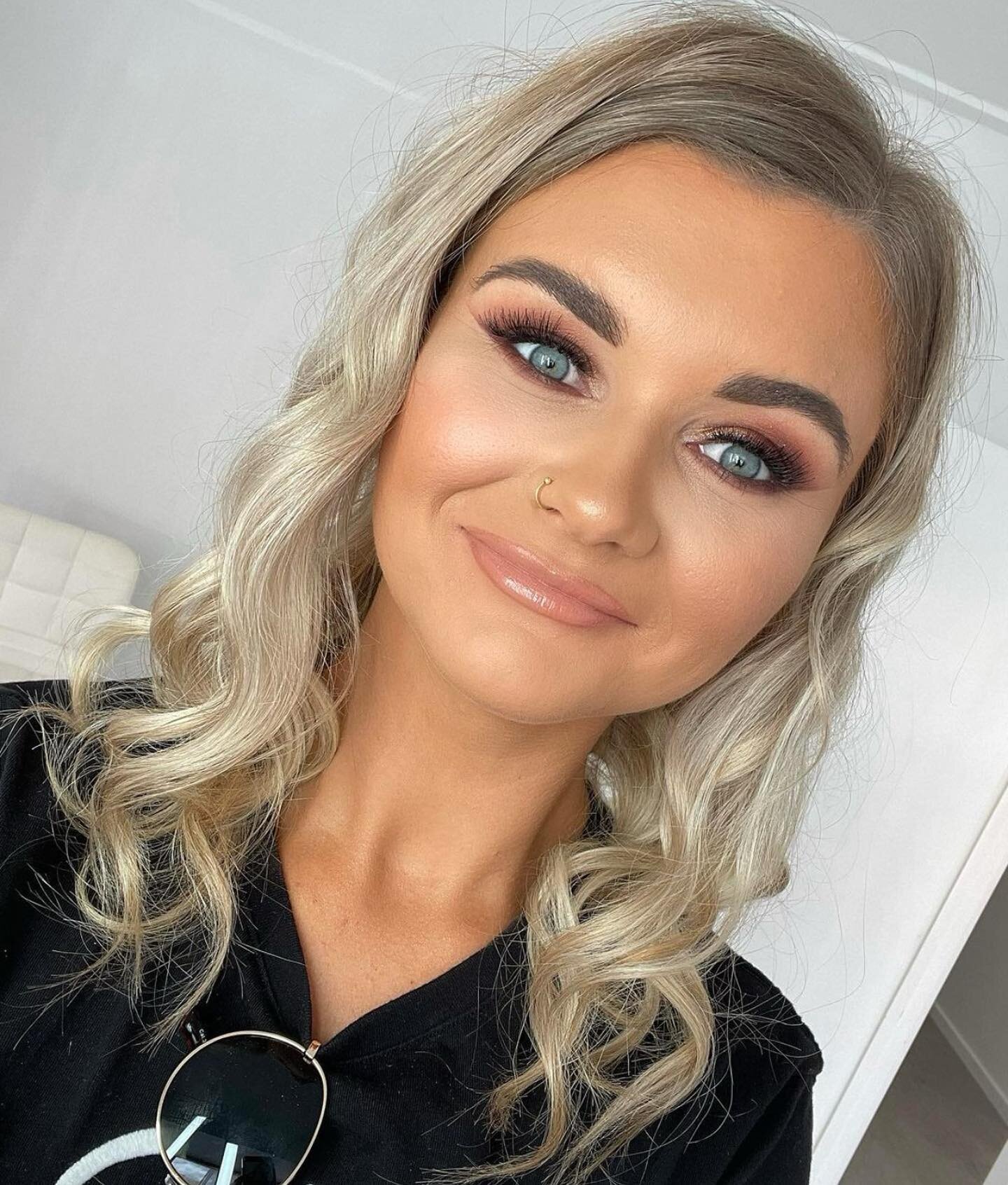 @beautybystephbell with a few of her latest looks 🥰
 How amazing is her work 🔥👌🏼
Steph is now here full time working alongside us doing makeup, and learning all things beauty!! 🌟 
We know you will love her as much as we do 💕 #onegirlsobsessions