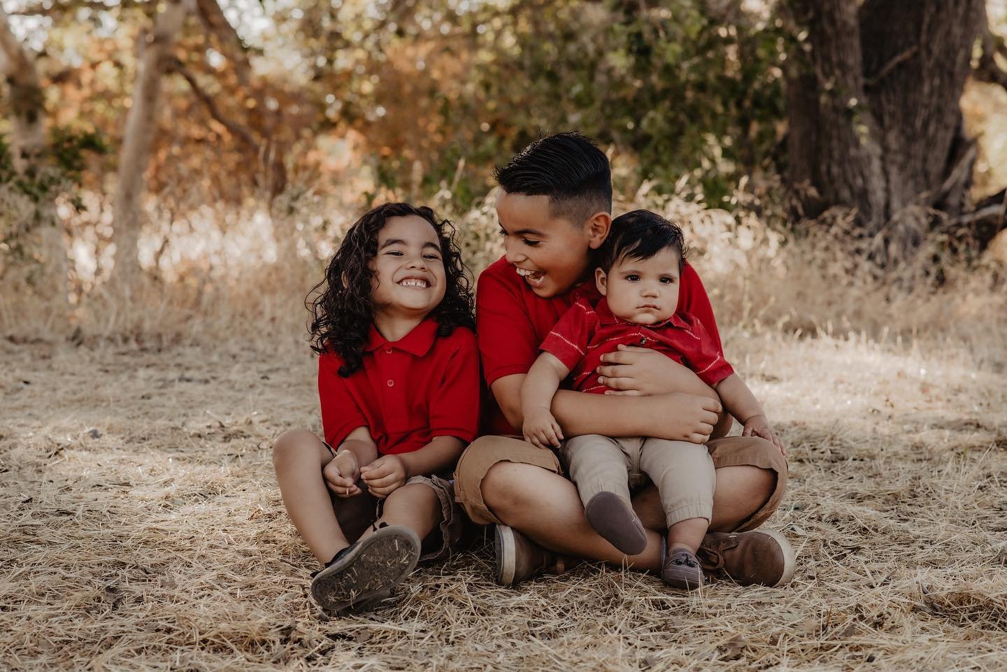 We are back and slowly getting back into the groove of things 🫶🏽
We have missed all your pretty smiles and special moments. Definitely looking forward to helping you all create more beautiful memories 🤍
.
.
It&rsquo;s the season of giving and for 