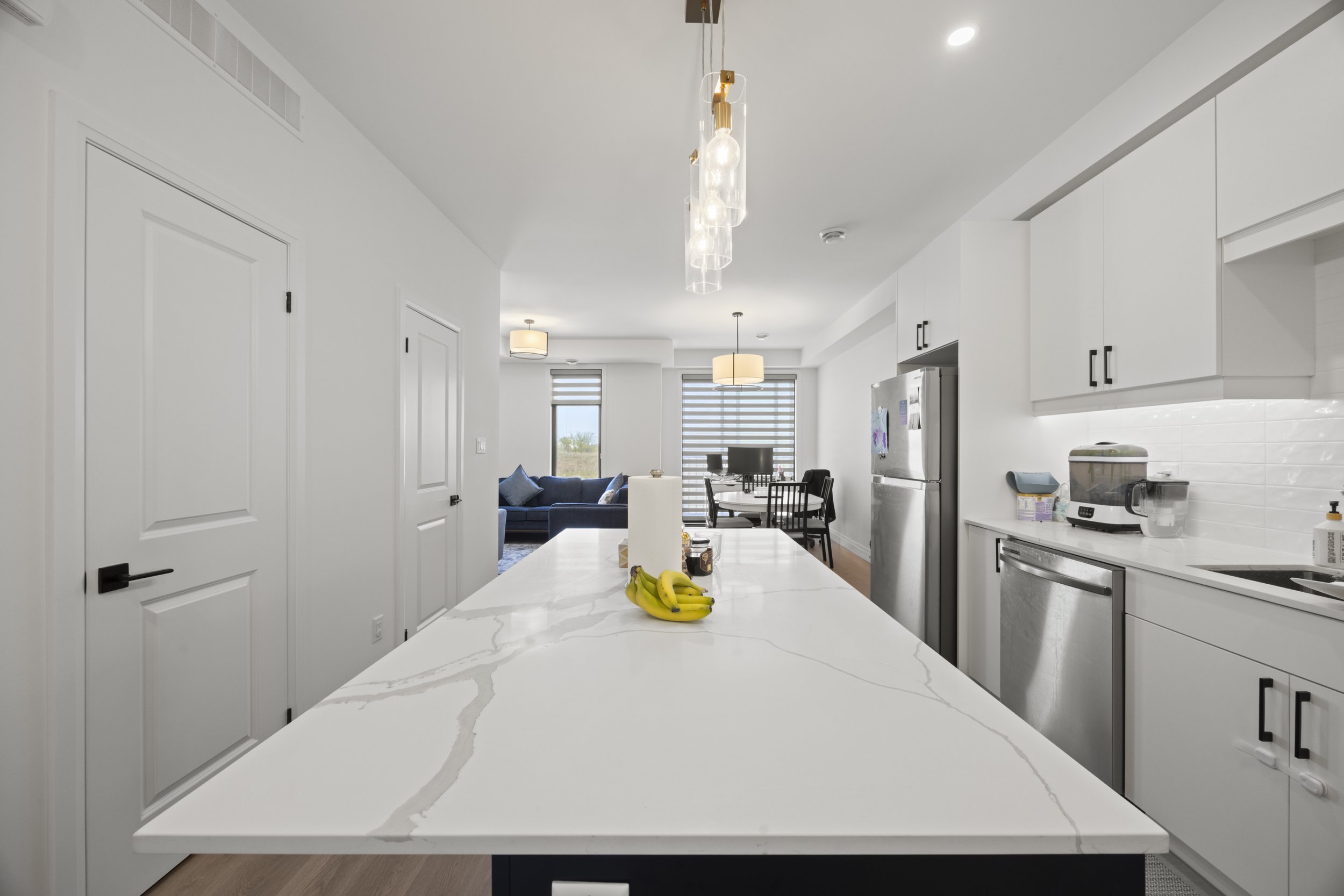 187-3900 Savoy St -11.JPG