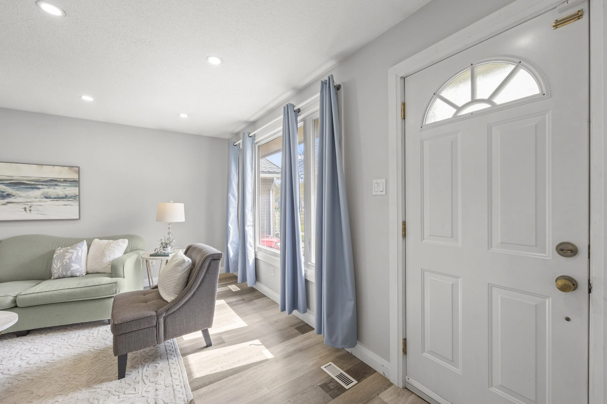 20 Gatewood Cres -09.JPG