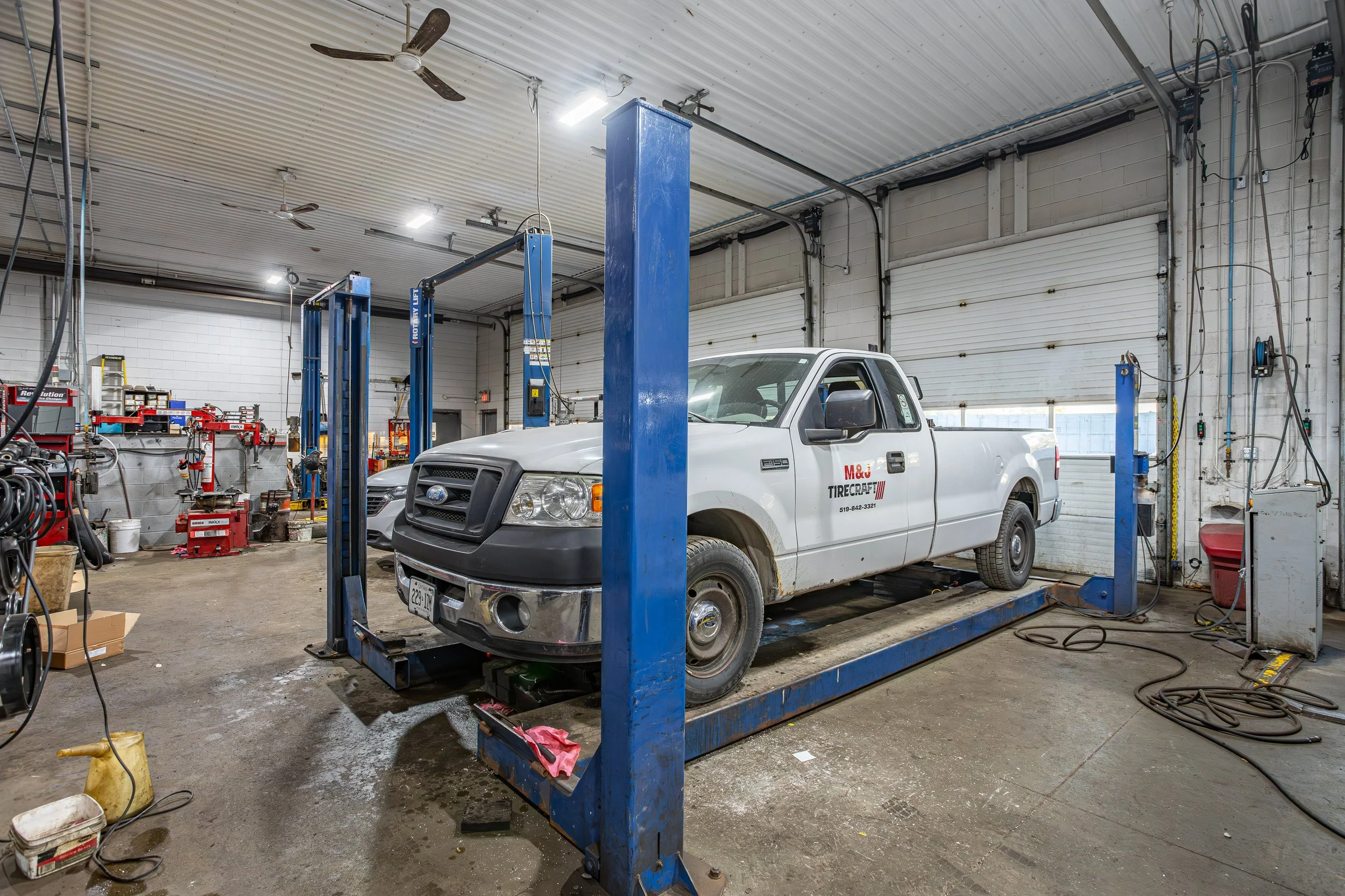 M&J Tirecraft-35.jpg