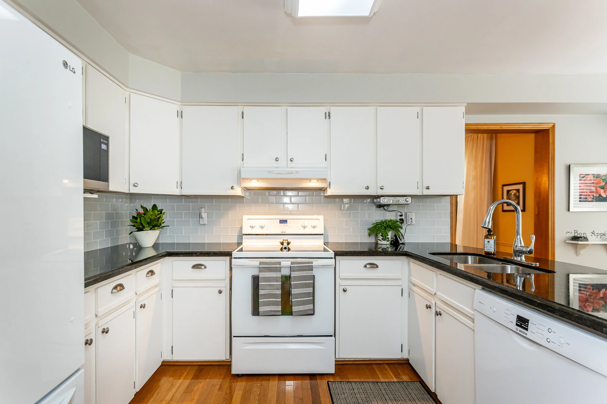 35 Shawna Rd-14.jpg
