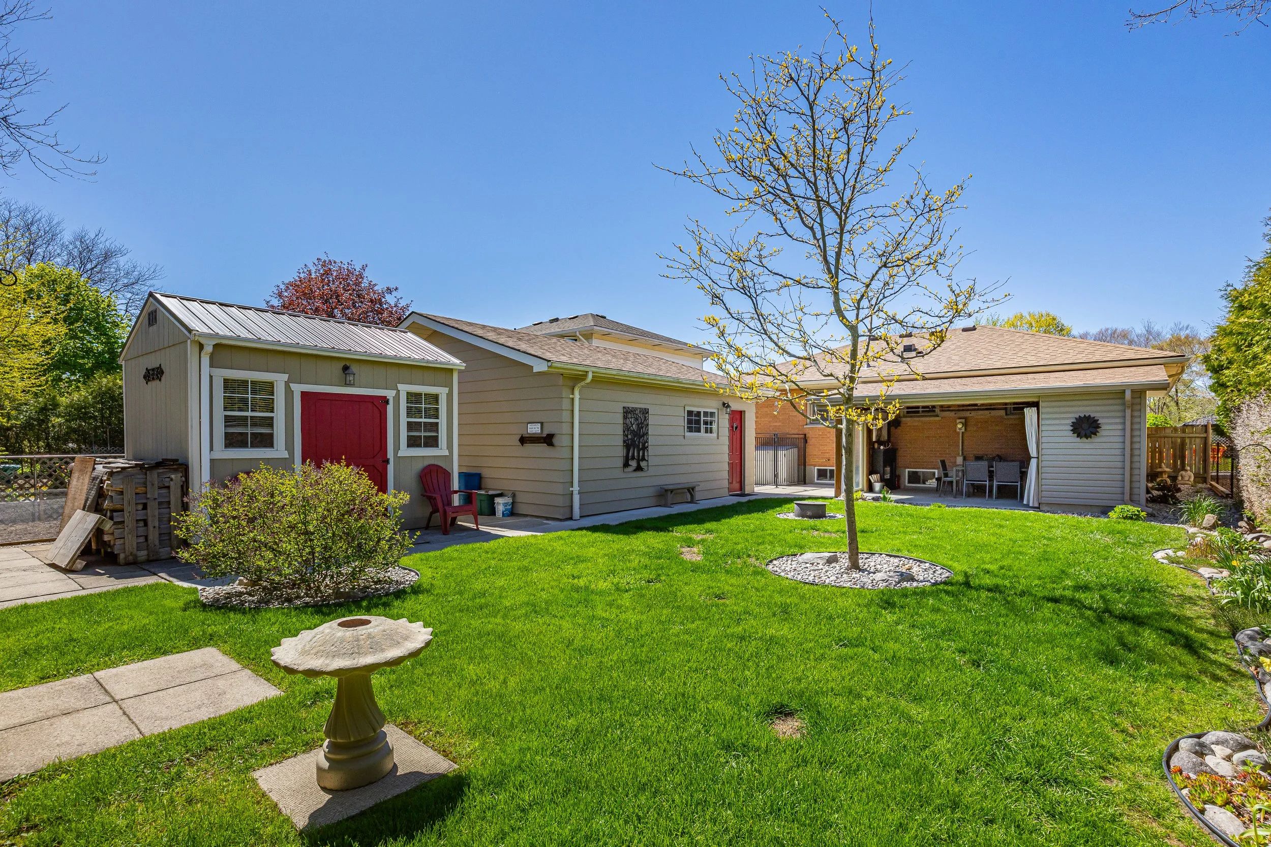 430 Magnolia Cres -43.jpg