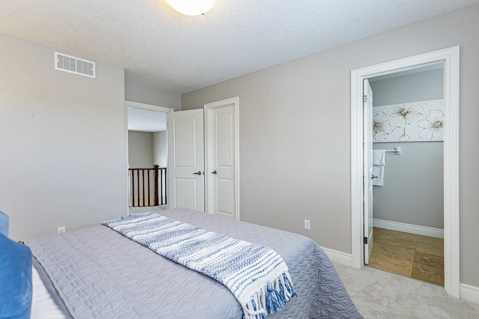 2161 Dogwood Cres_31.JPG