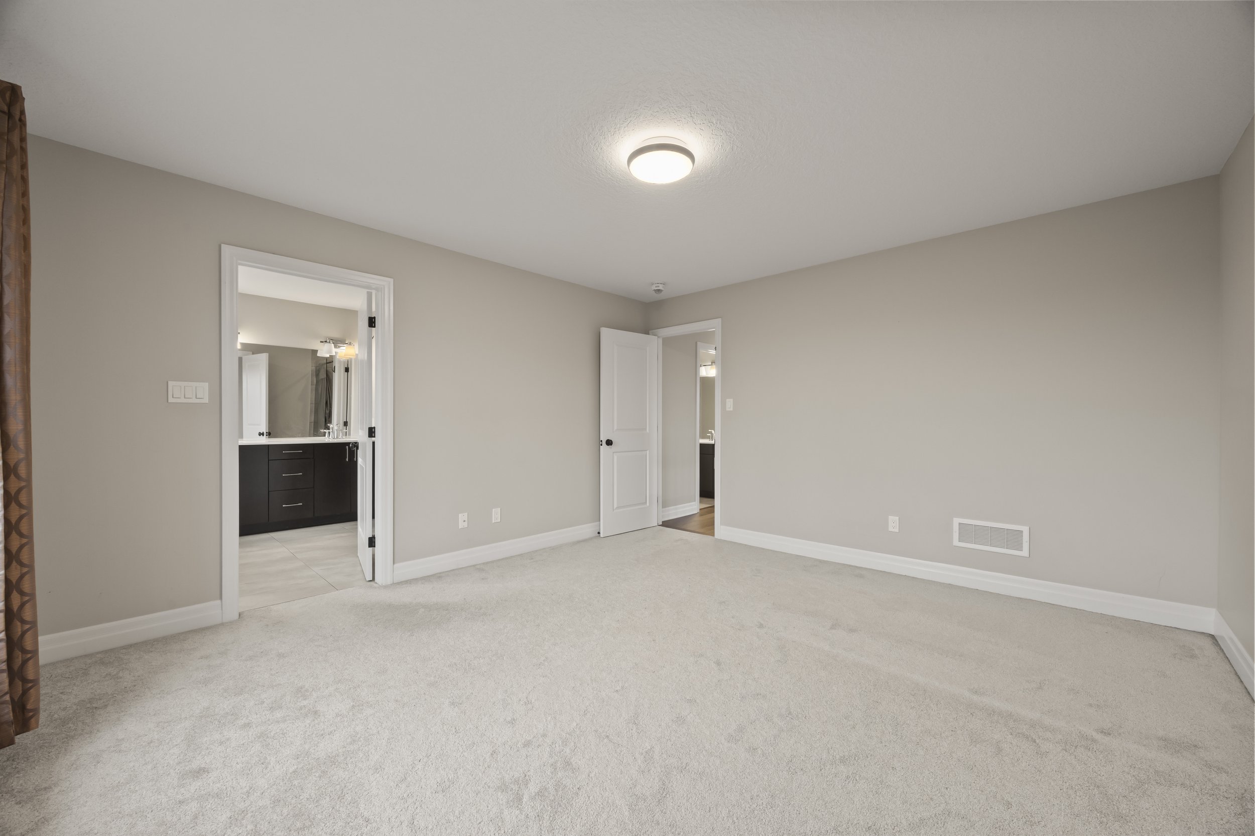 555 Sunningdale Rd E -26.JPG