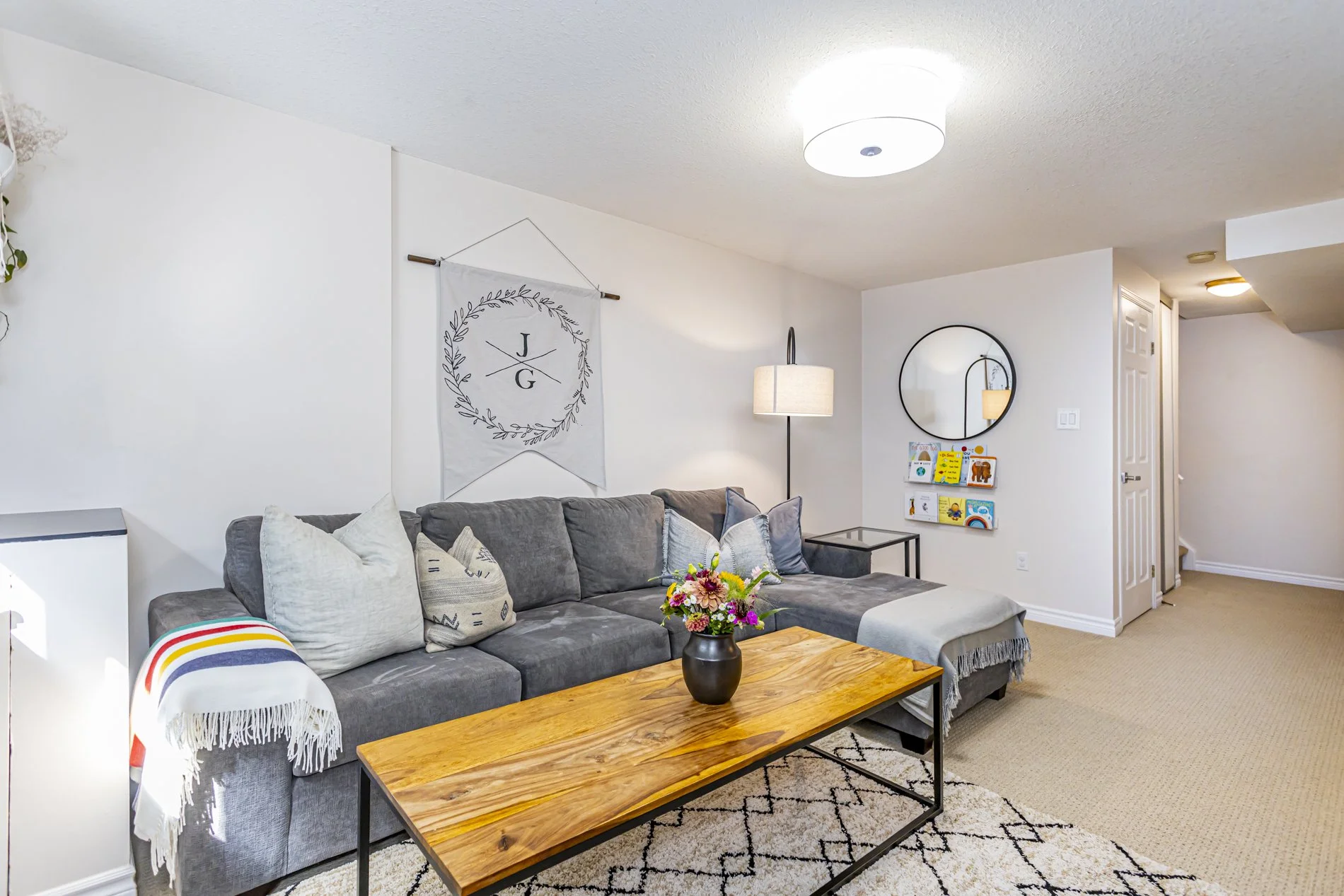 28-750 Osgoode Dr_39.JPG