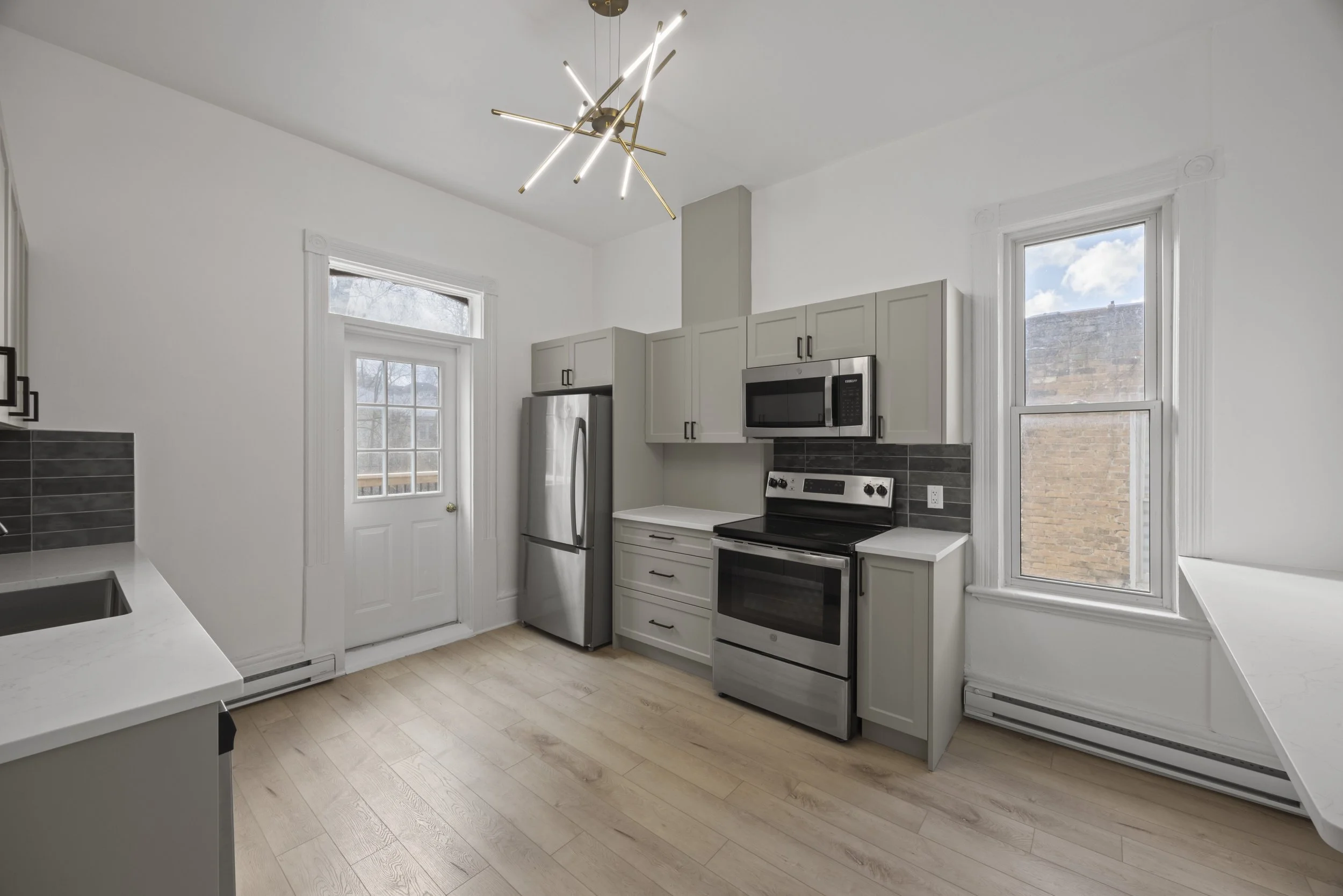 2-353 Central Ave -10.JPG