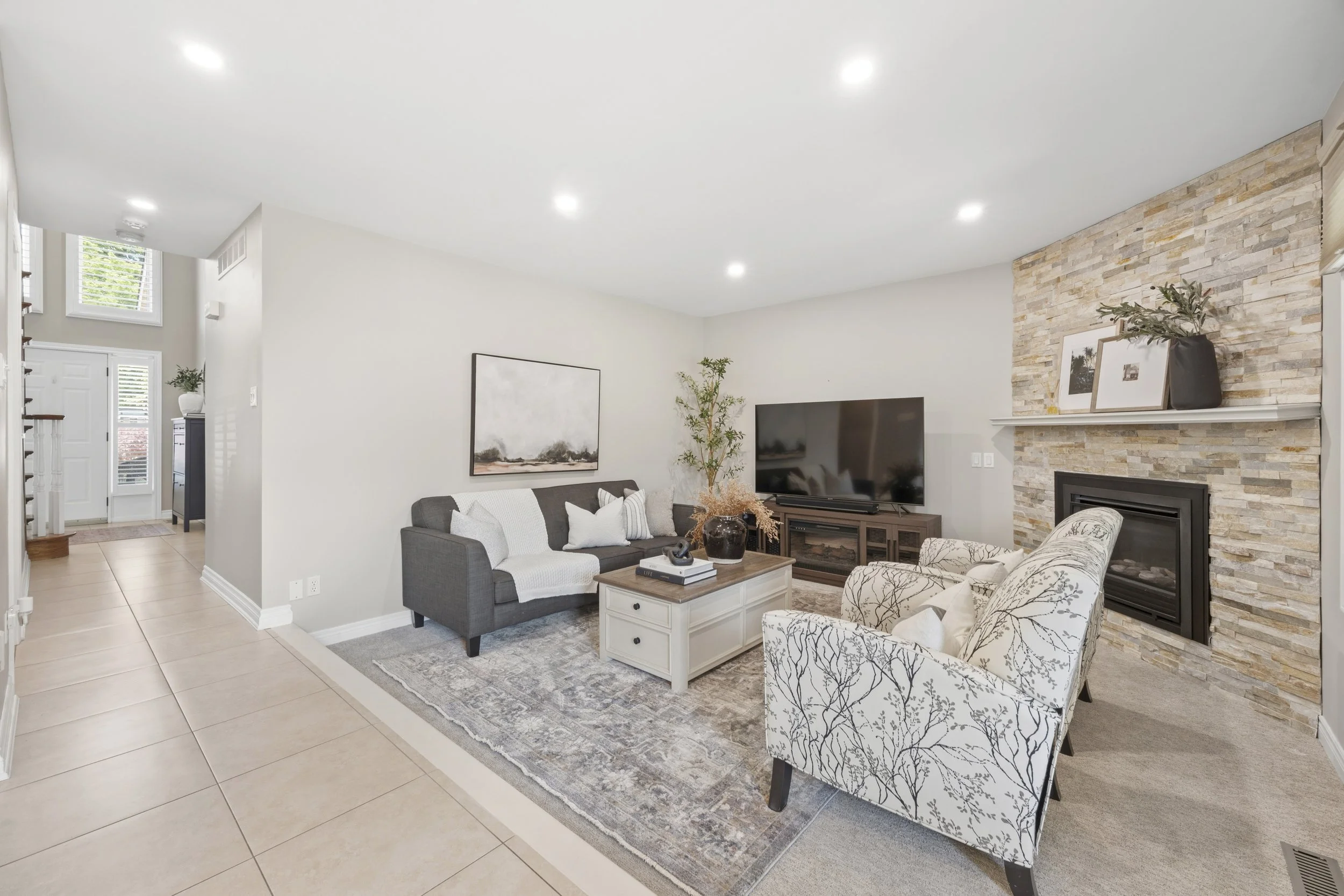 245 Ensign Cres -15.JPG
