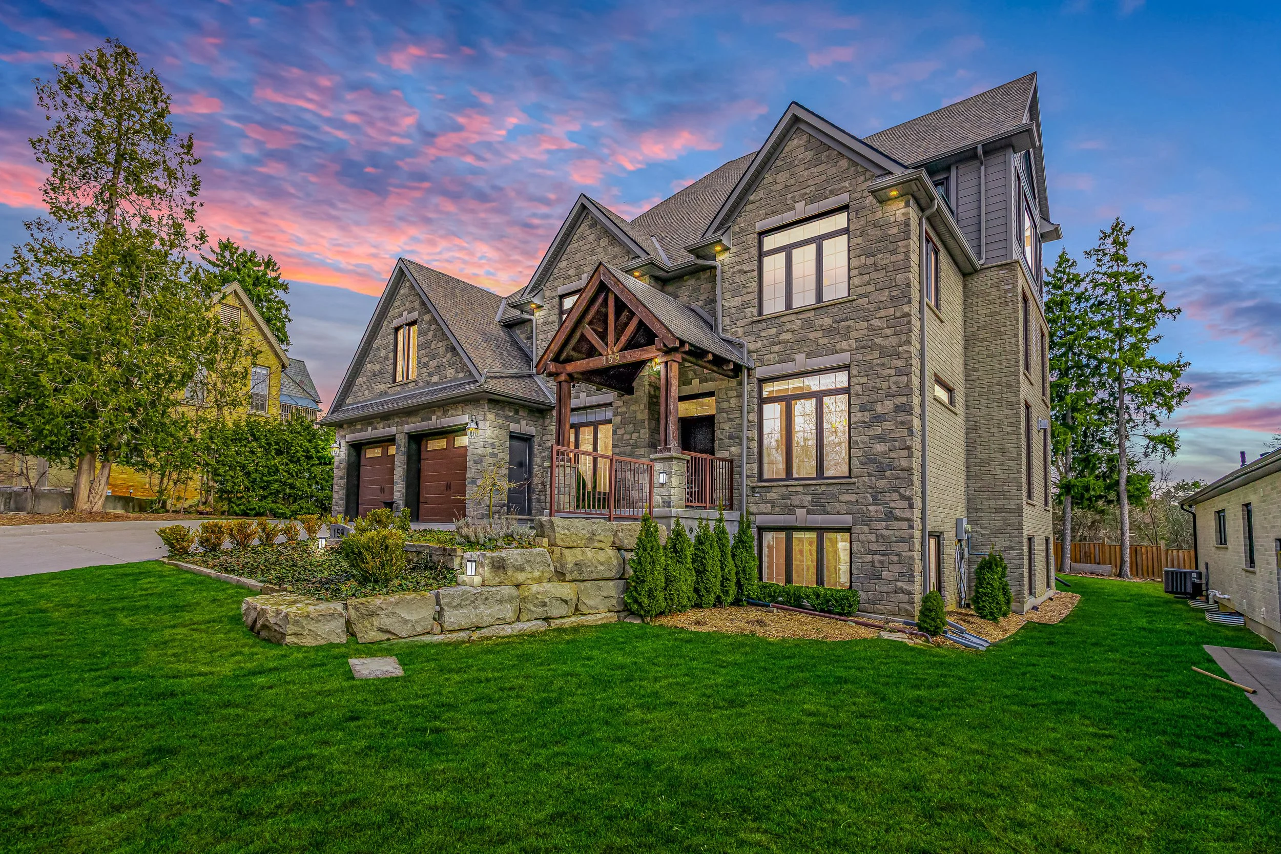 2-159 Windermere Rd-1.jpg