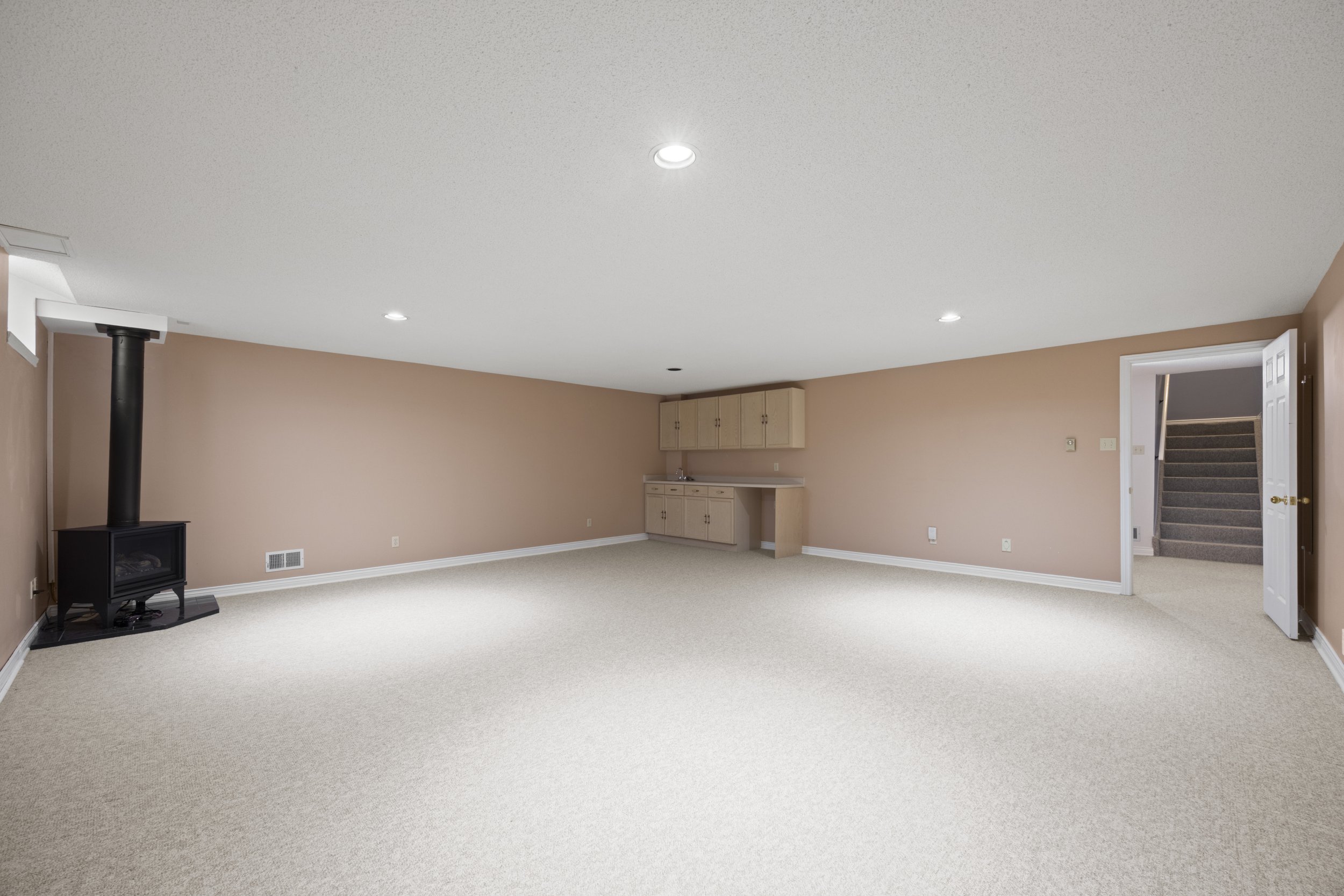 12-90 Ontario St S -29.JPG