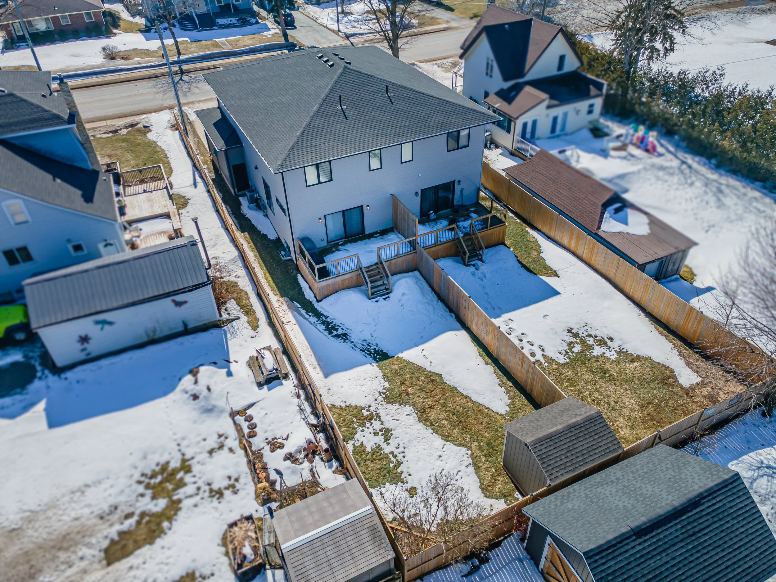 1-176 King St -46.jpg