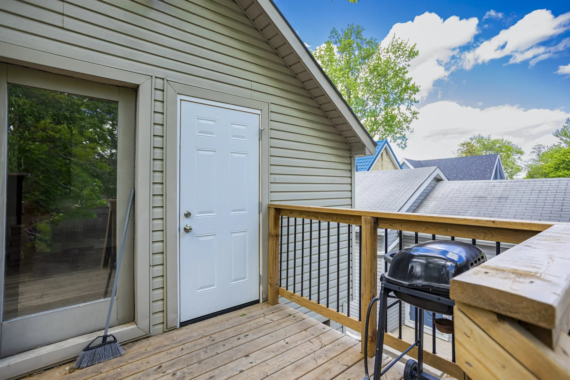 621 Dufferin Ave_28.JPG