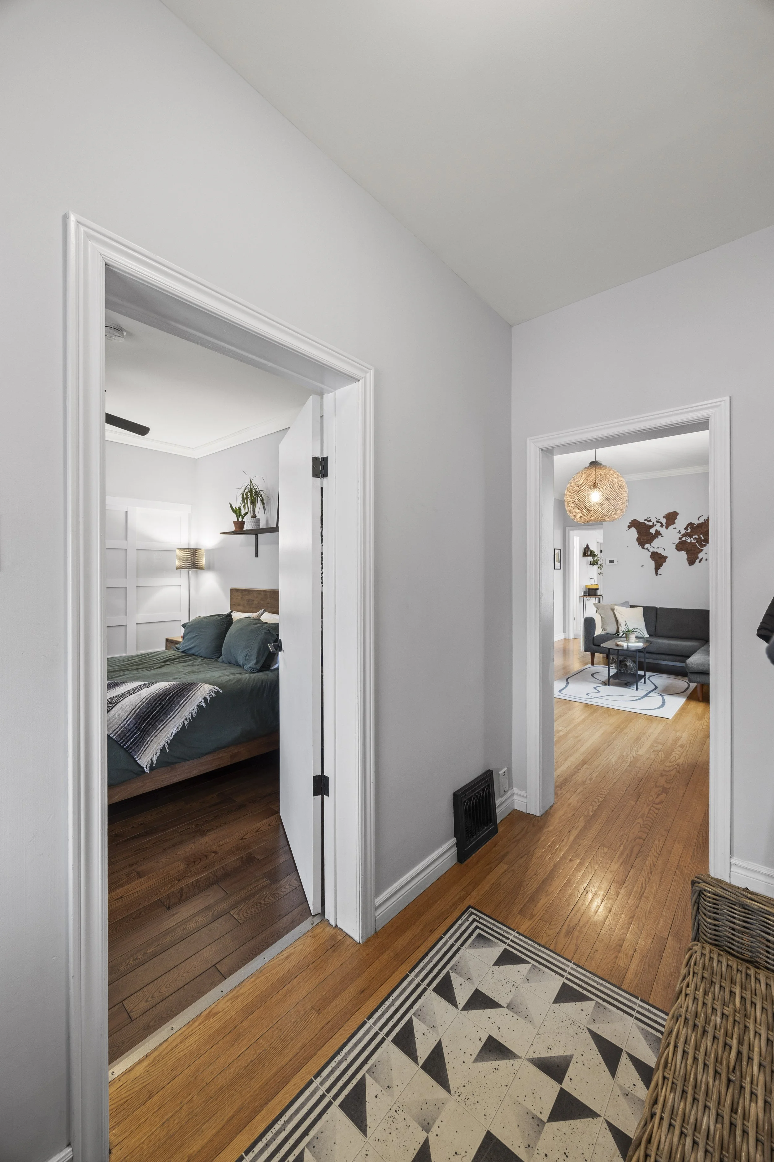 154 Colborne St -08.JPG