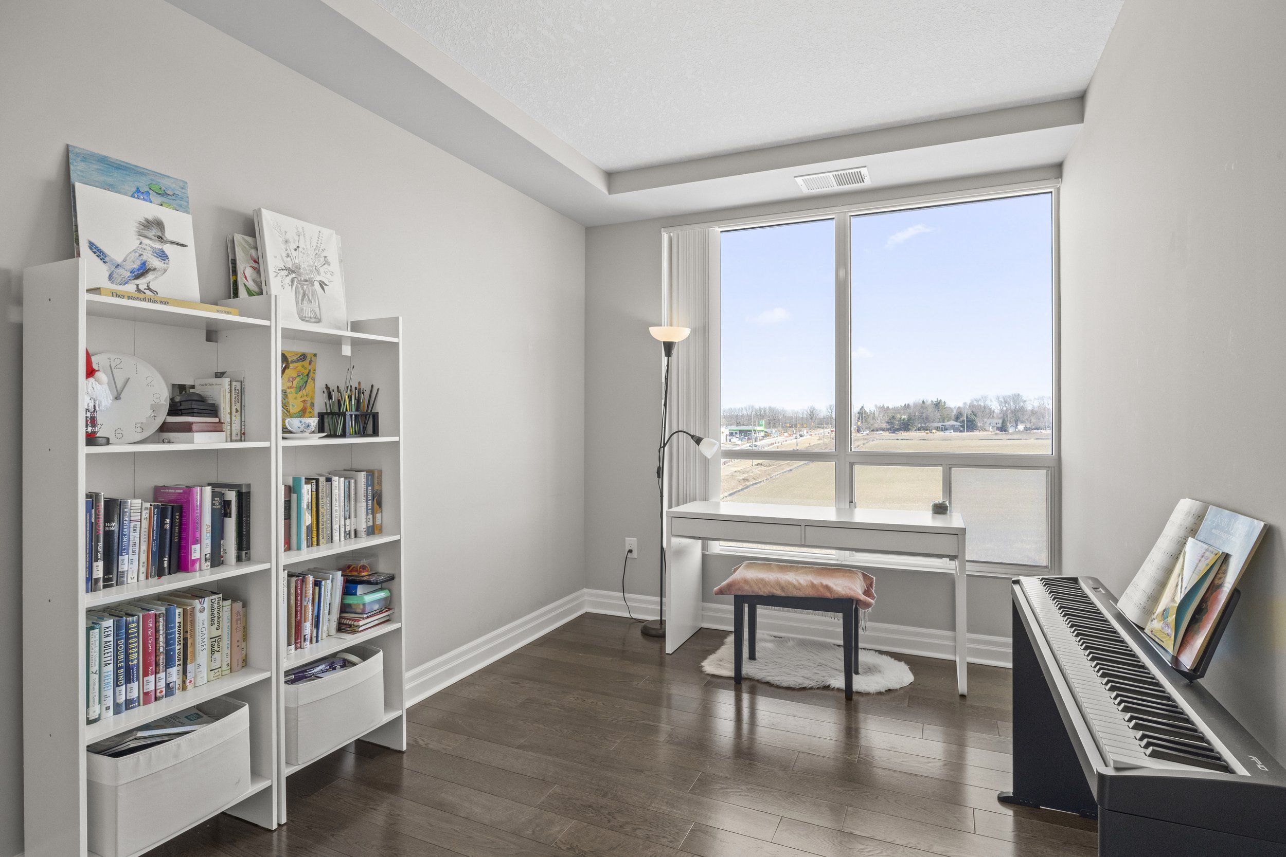 605-240 Village Walk -24.JPG