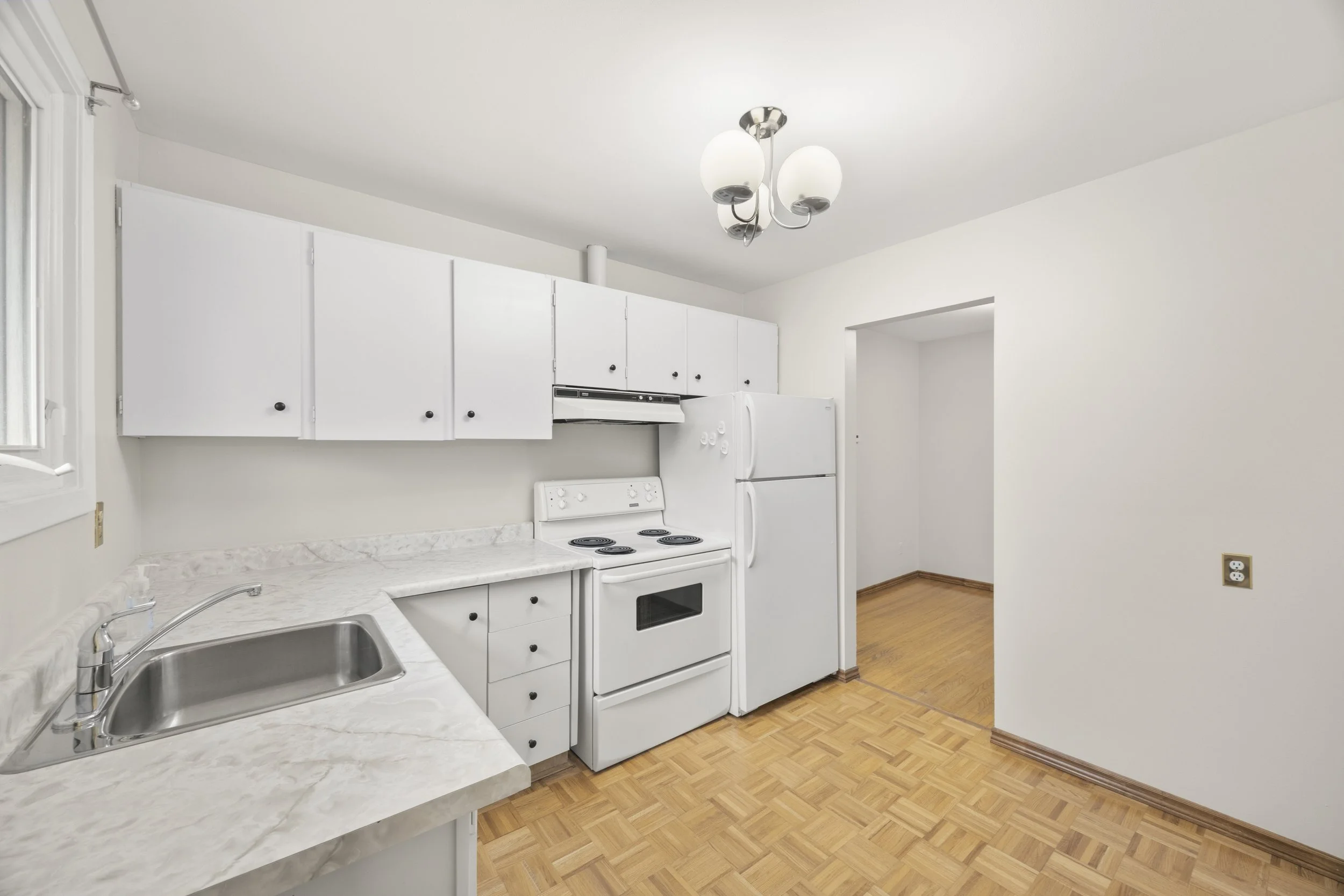 25 Noel Ave -17.JPG