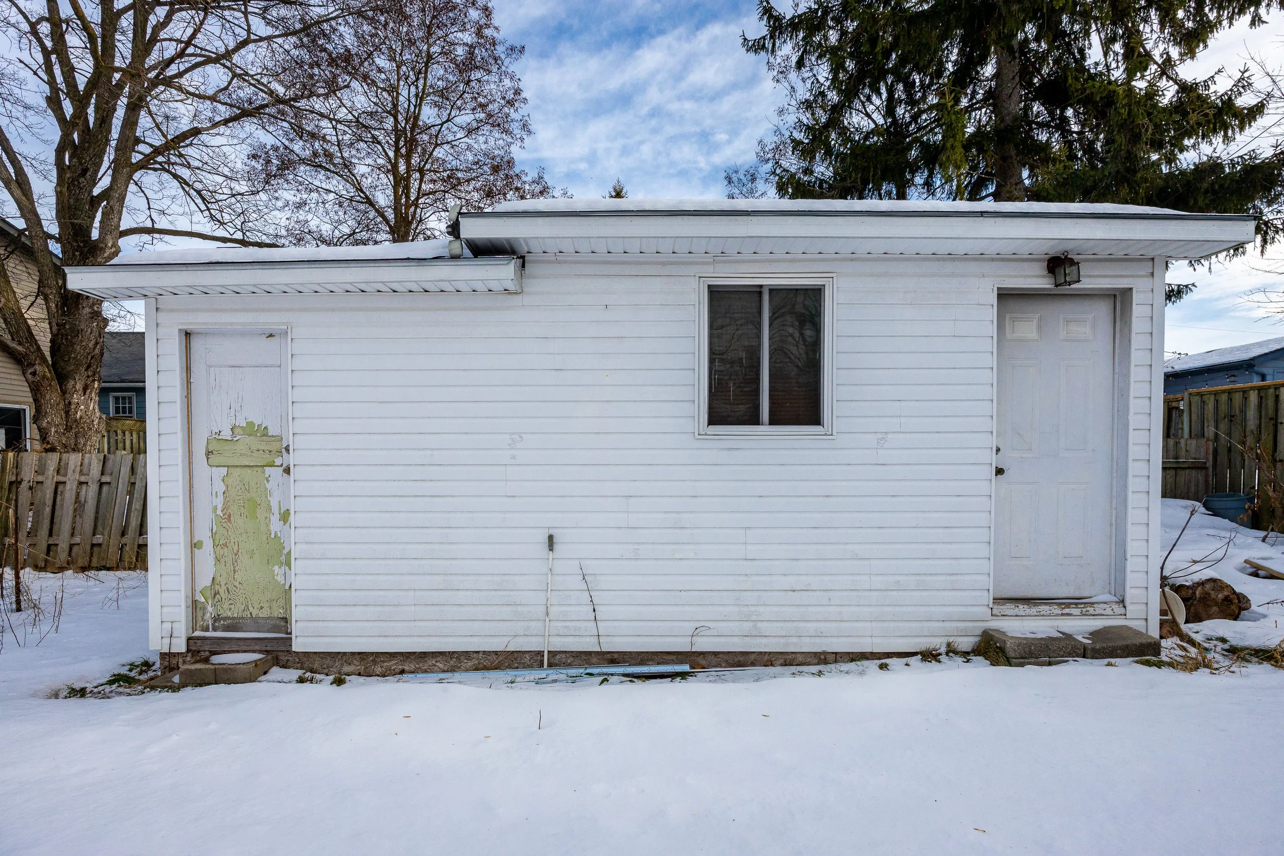 329 Thompson Rd -31.jpg