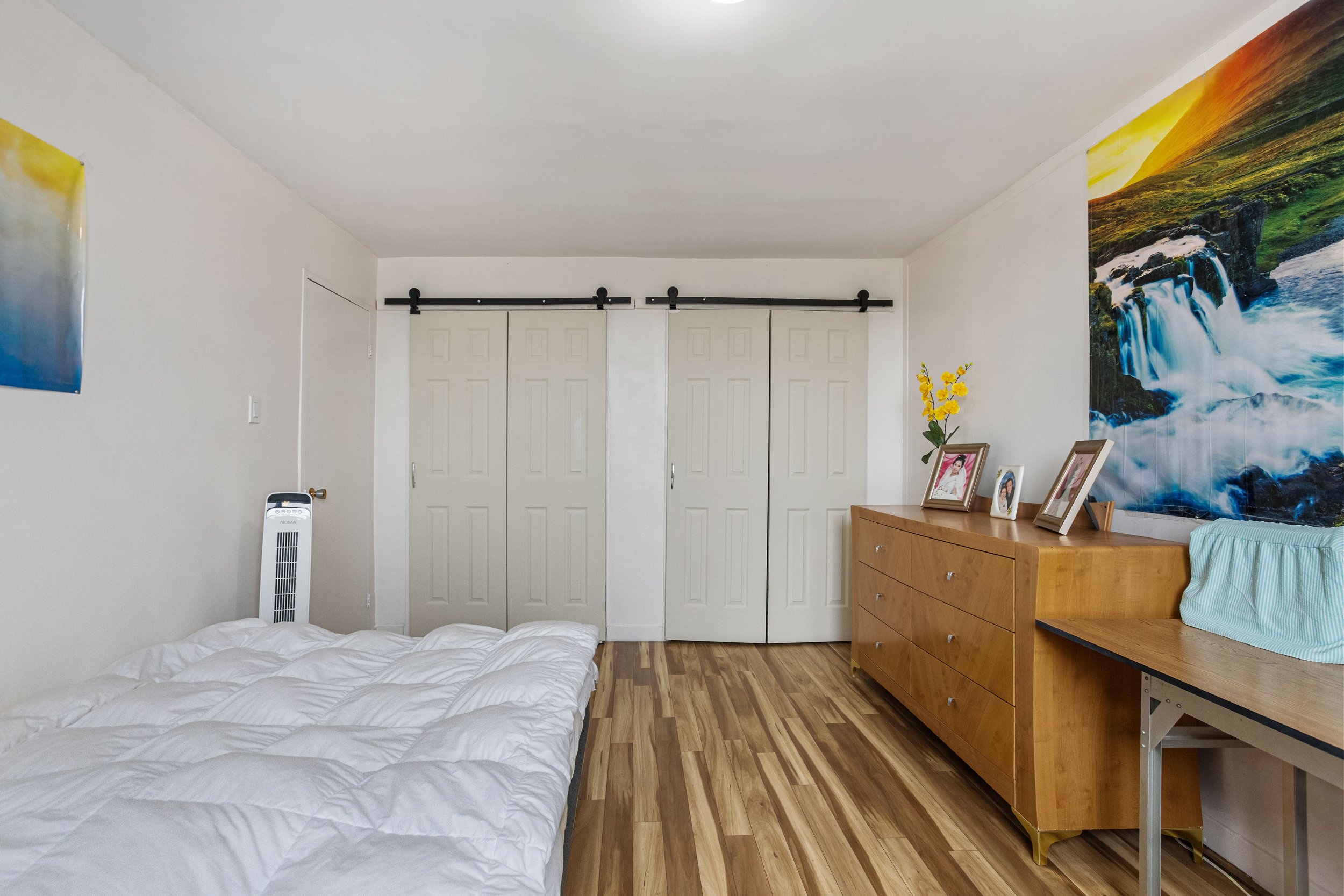 1104 - 583 Mornington Ave -23.JPG