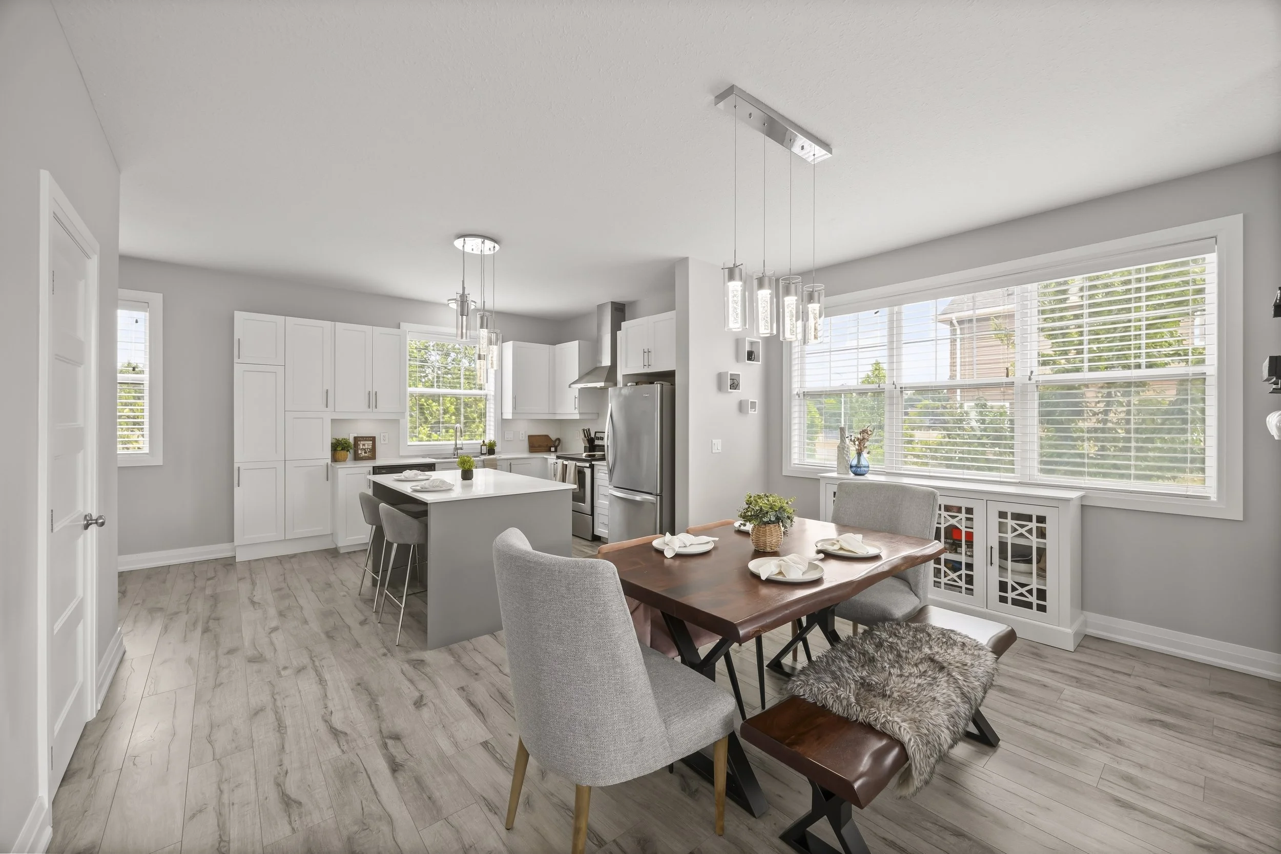 18-3025 Singleton Ave -13.JPG
