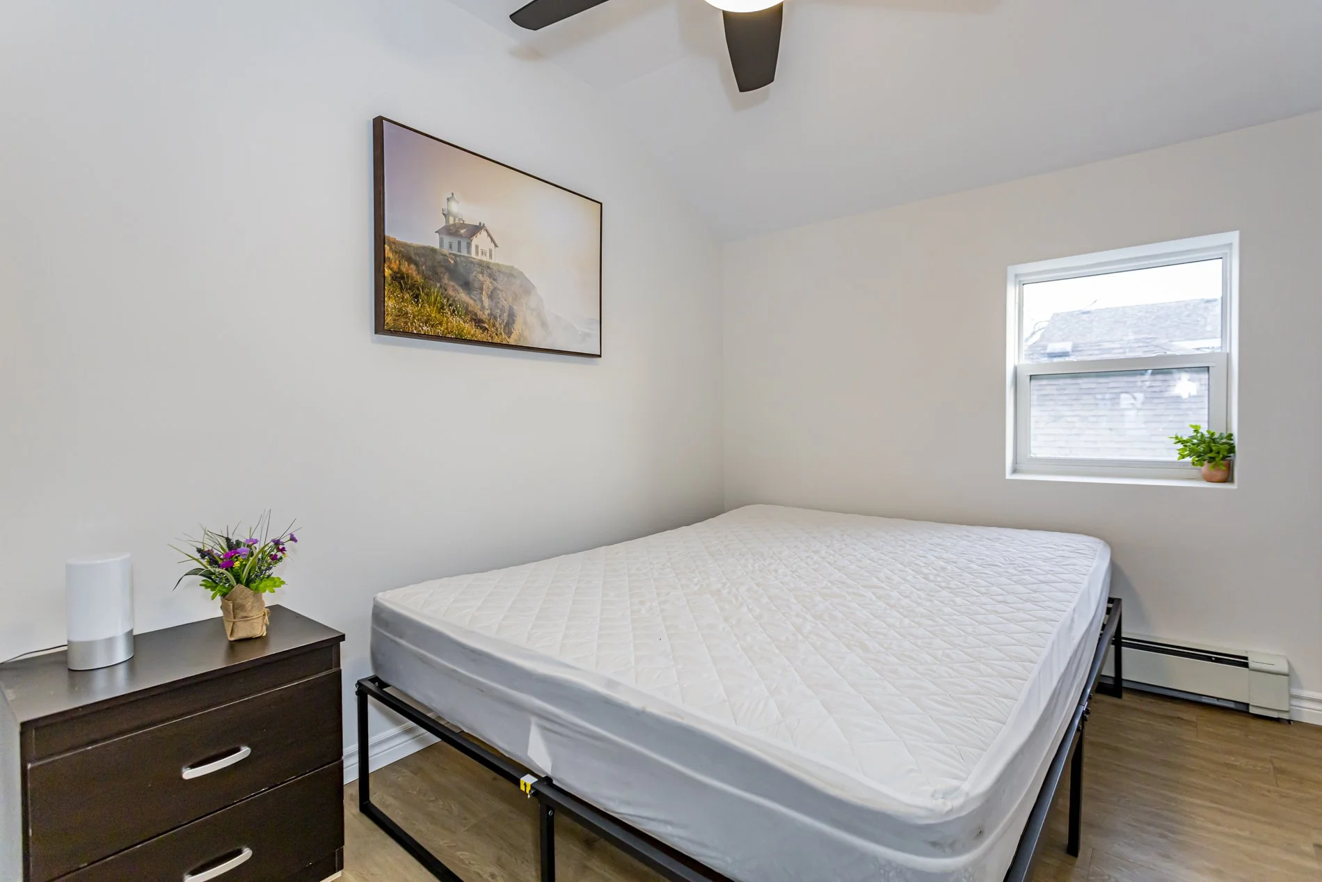 281 William St_UnitE_05.jpg