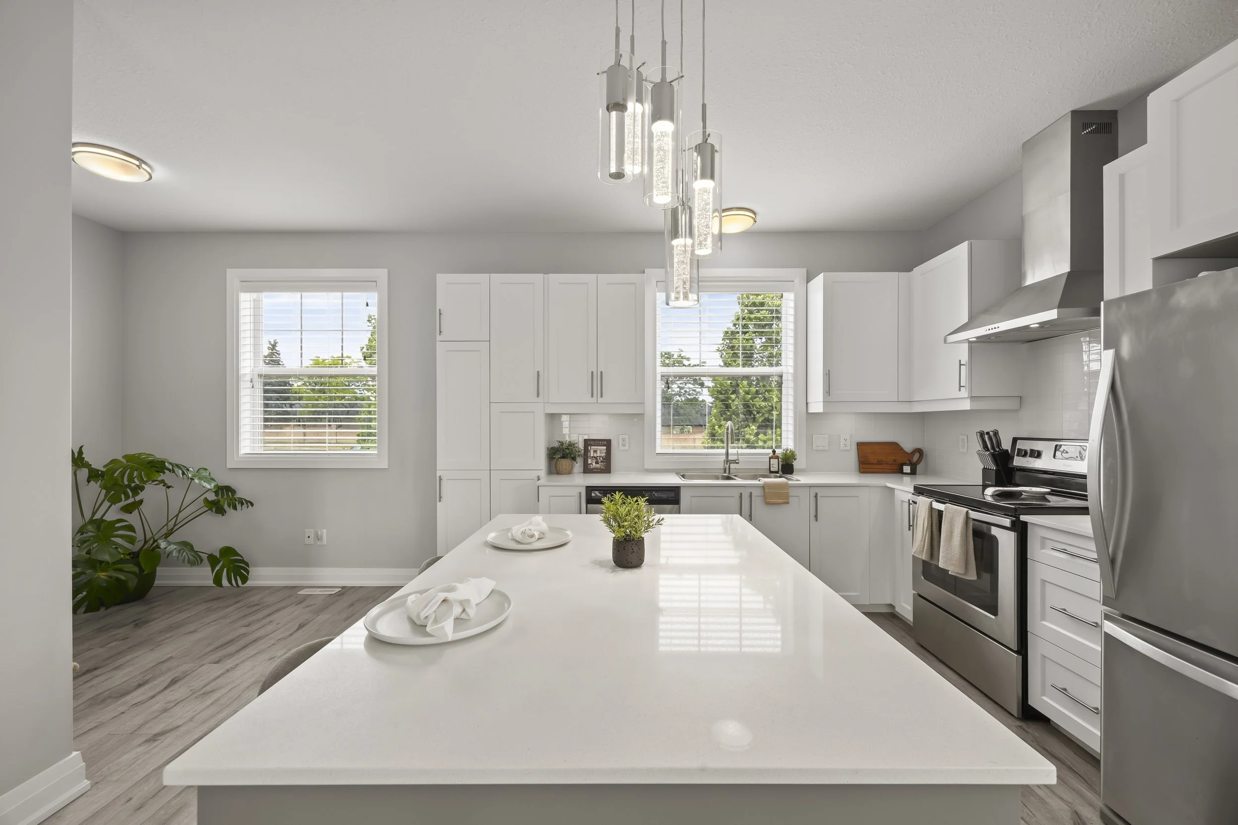 18-3025 Singleton Ave -21.JPG