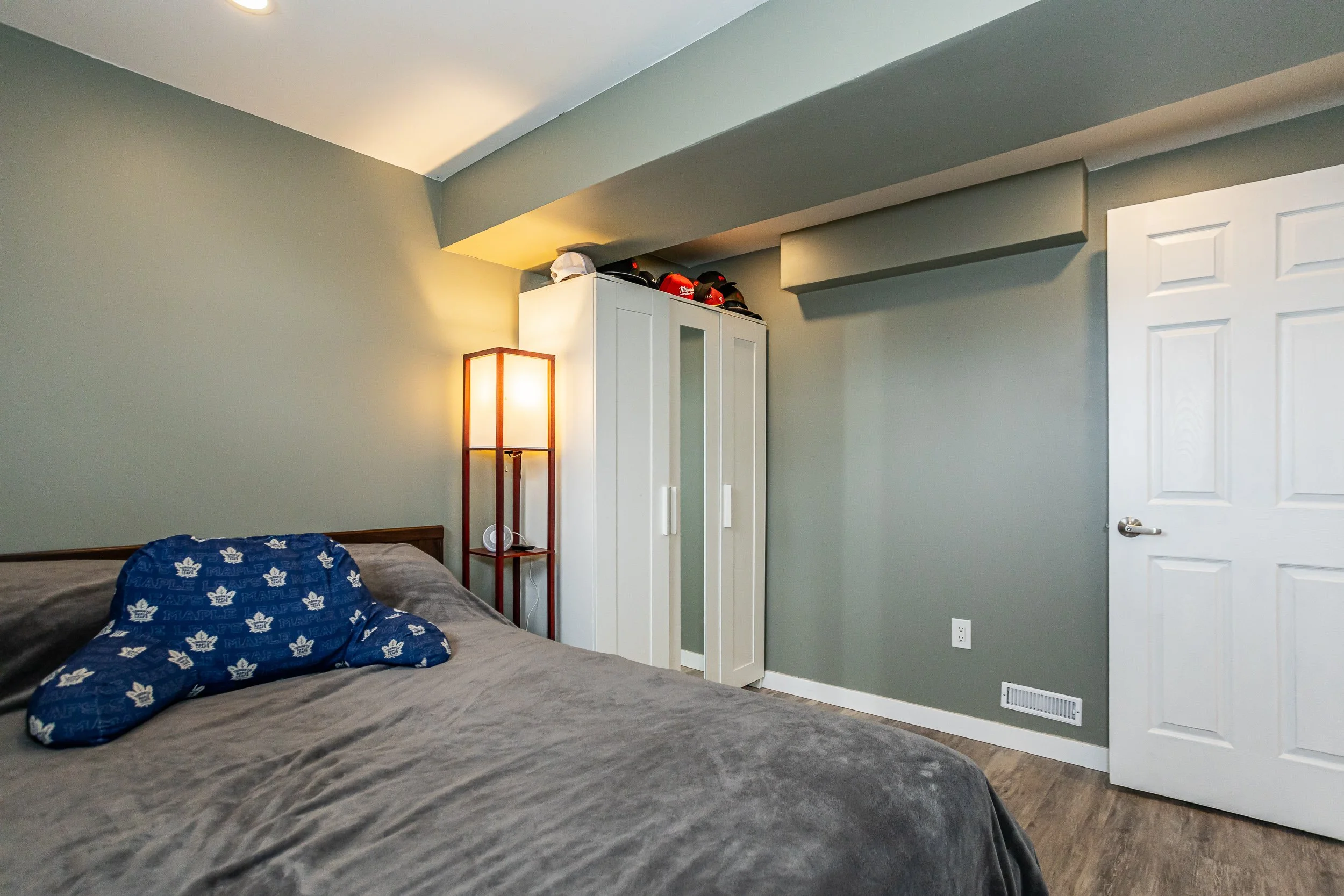672 Alanbrook St Reshoot-28.jpg