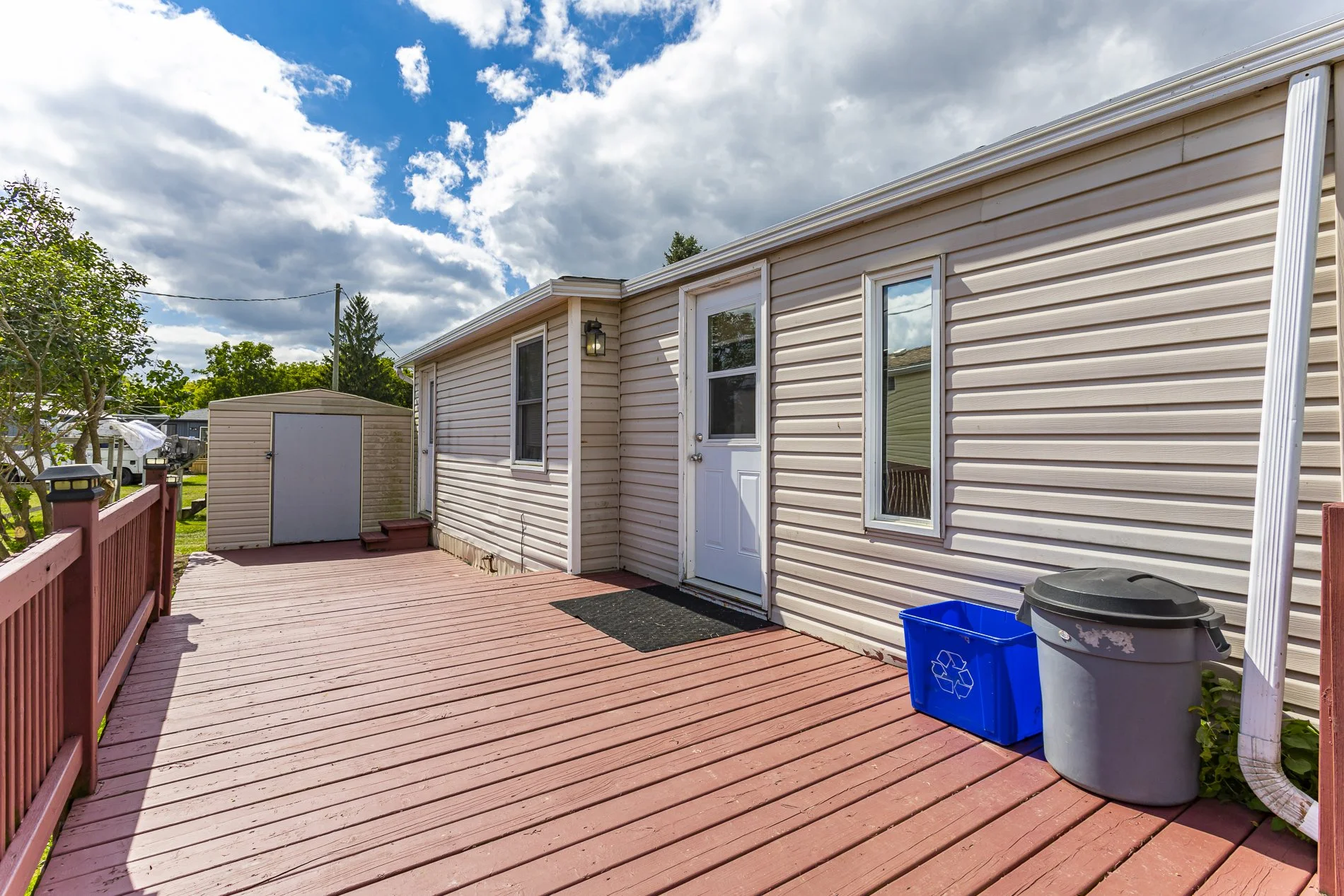 202-198 SPringbanks Dr_07.jpg