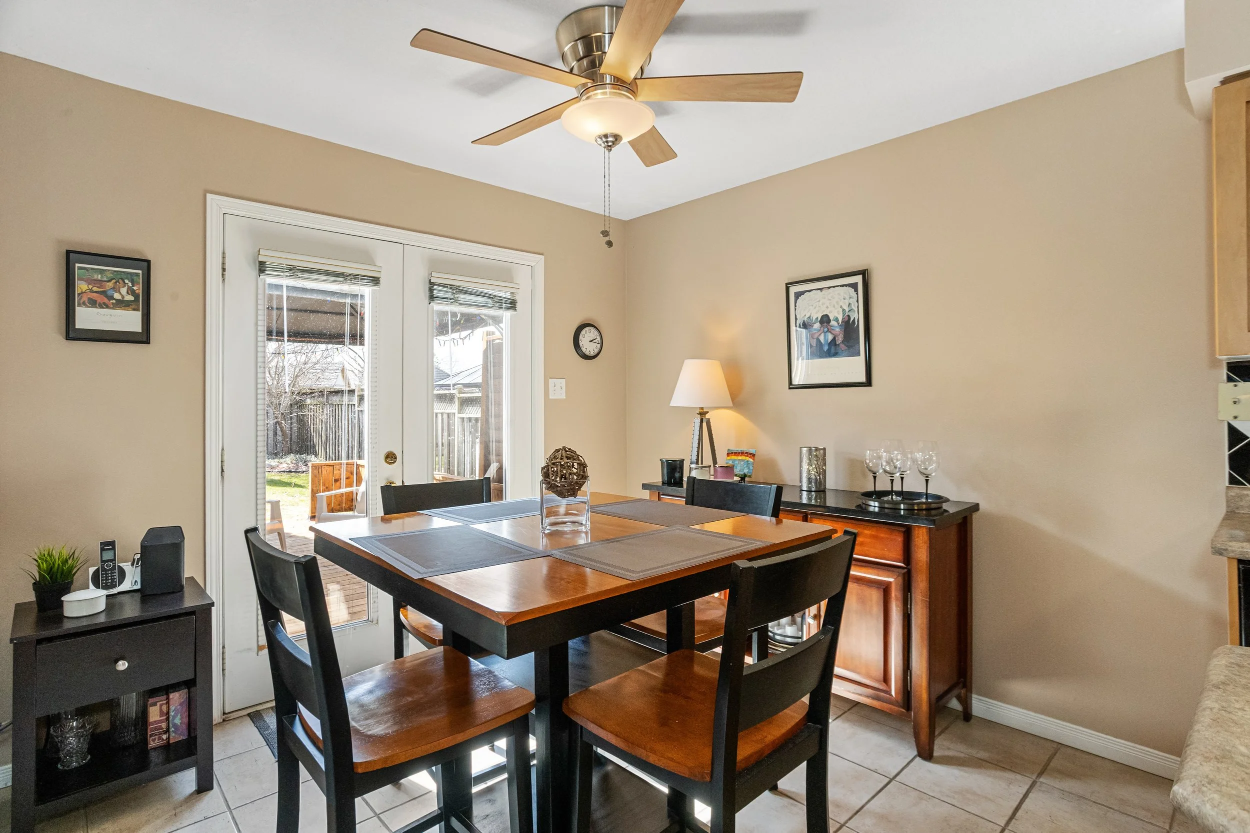 347 Ridgeview Court-14.jpg