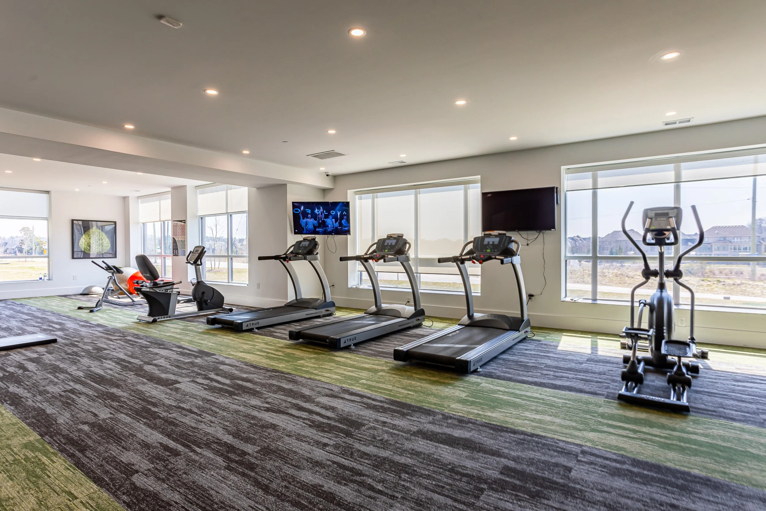 202-460 Callaway Rd-34.jpg
