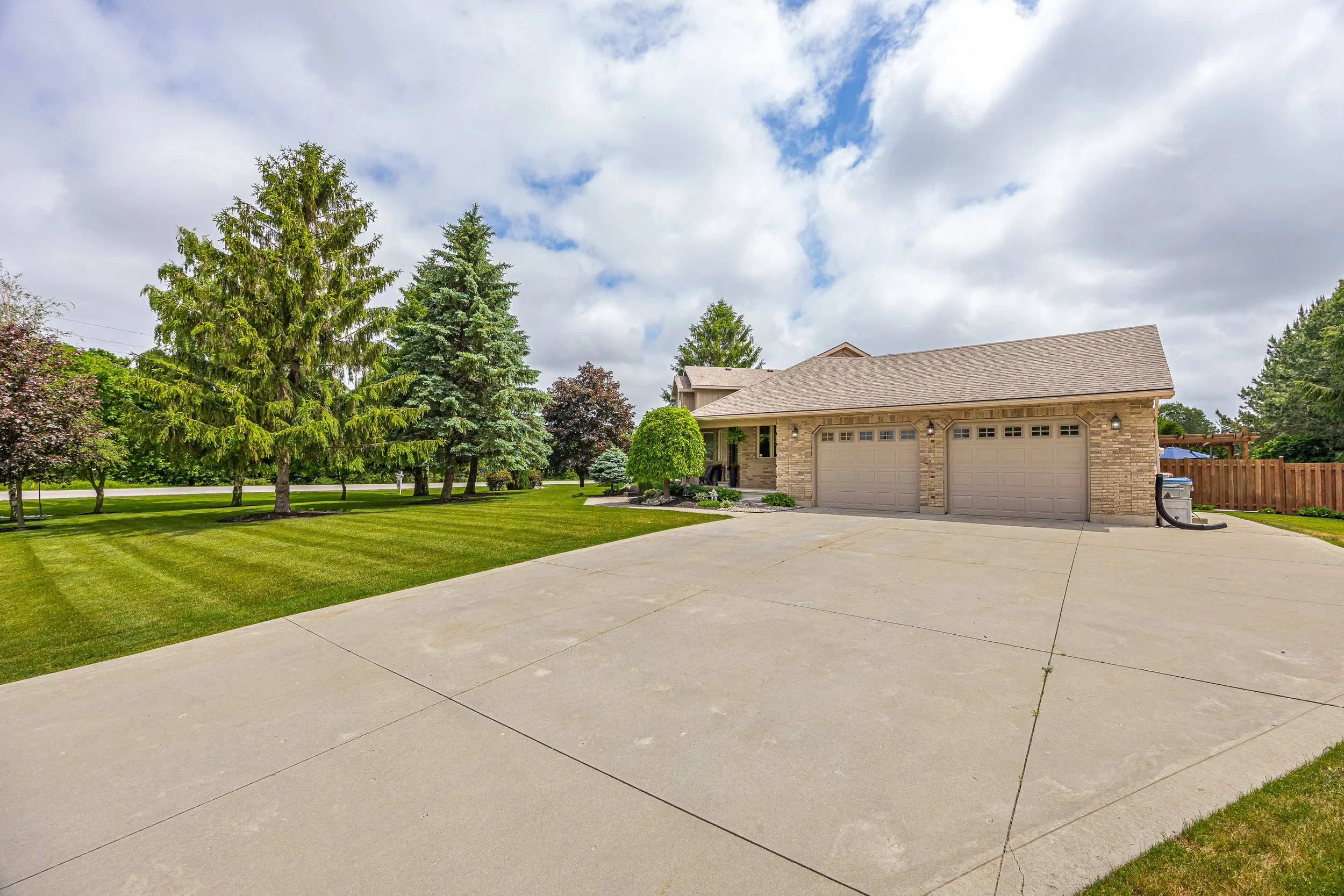 35922 Lieury Rd -04.jpg