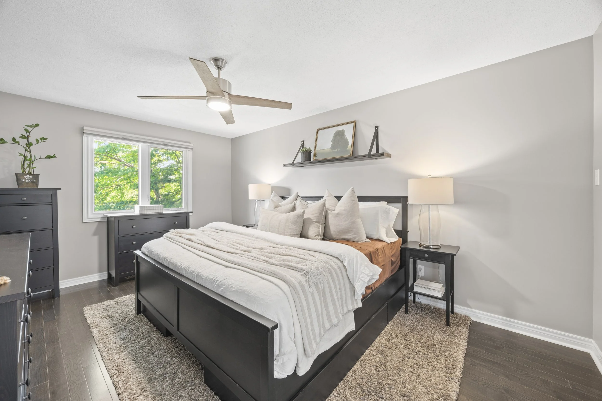 245 Ensign Cres -26.JPG