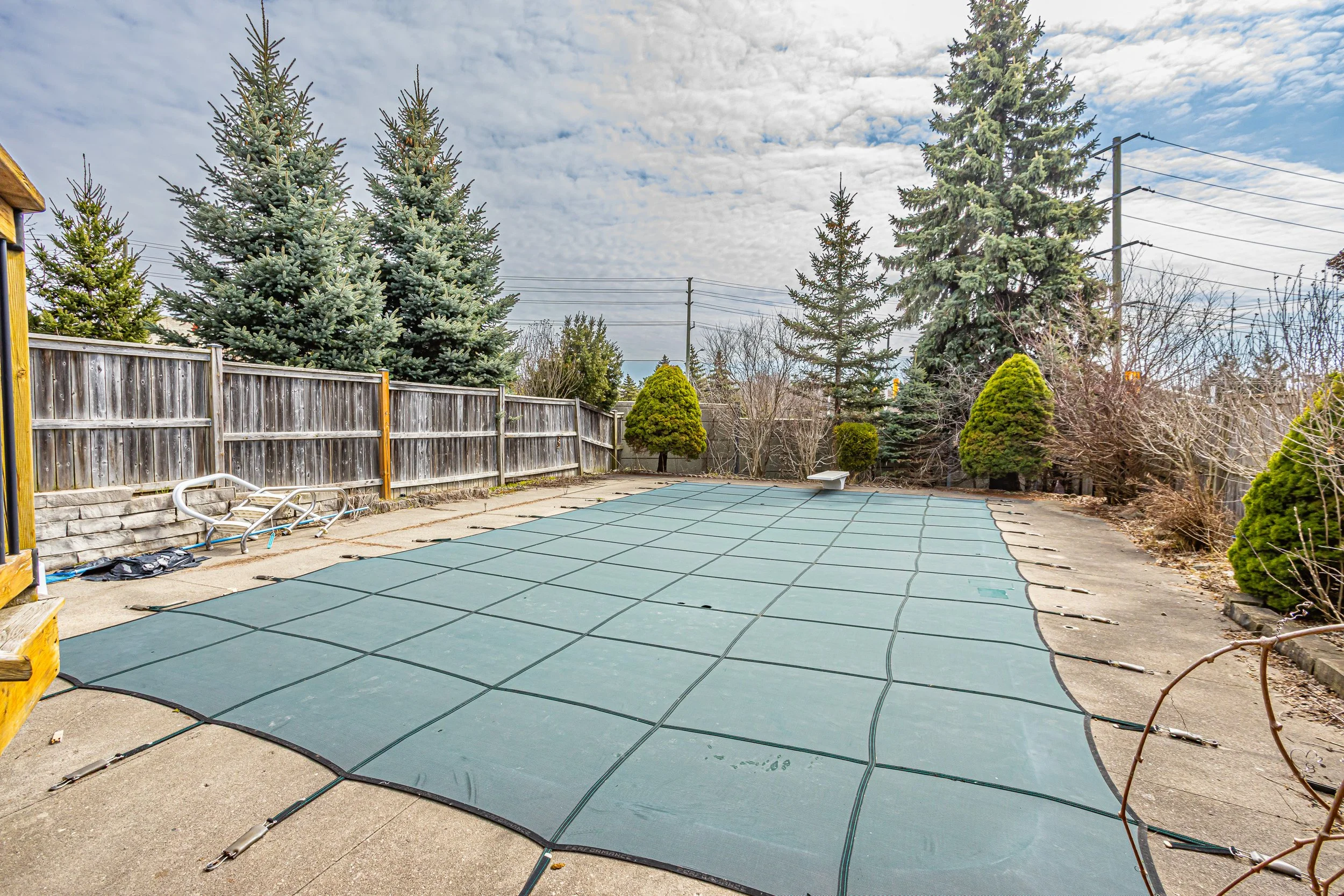 216 Homestead Cres-34.jpg