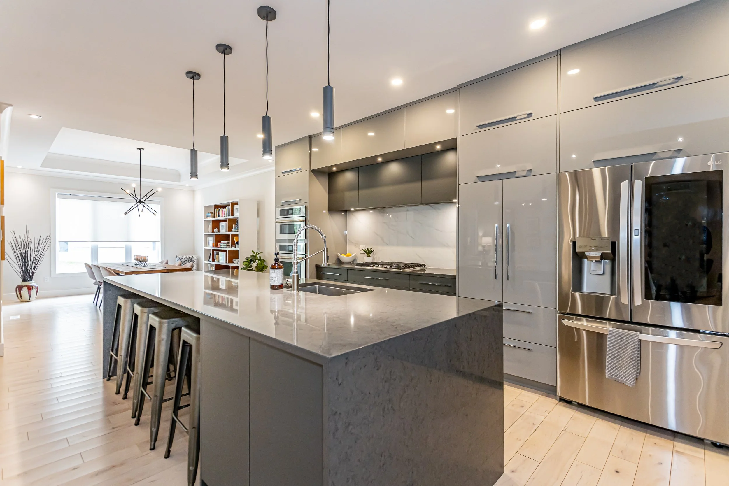 21-1515 Shore Rd-12.jpg