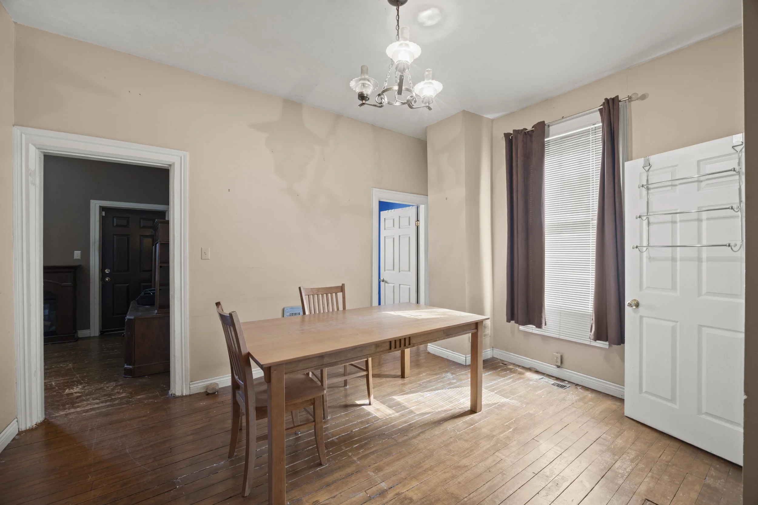 973 Dame St-9.JPG