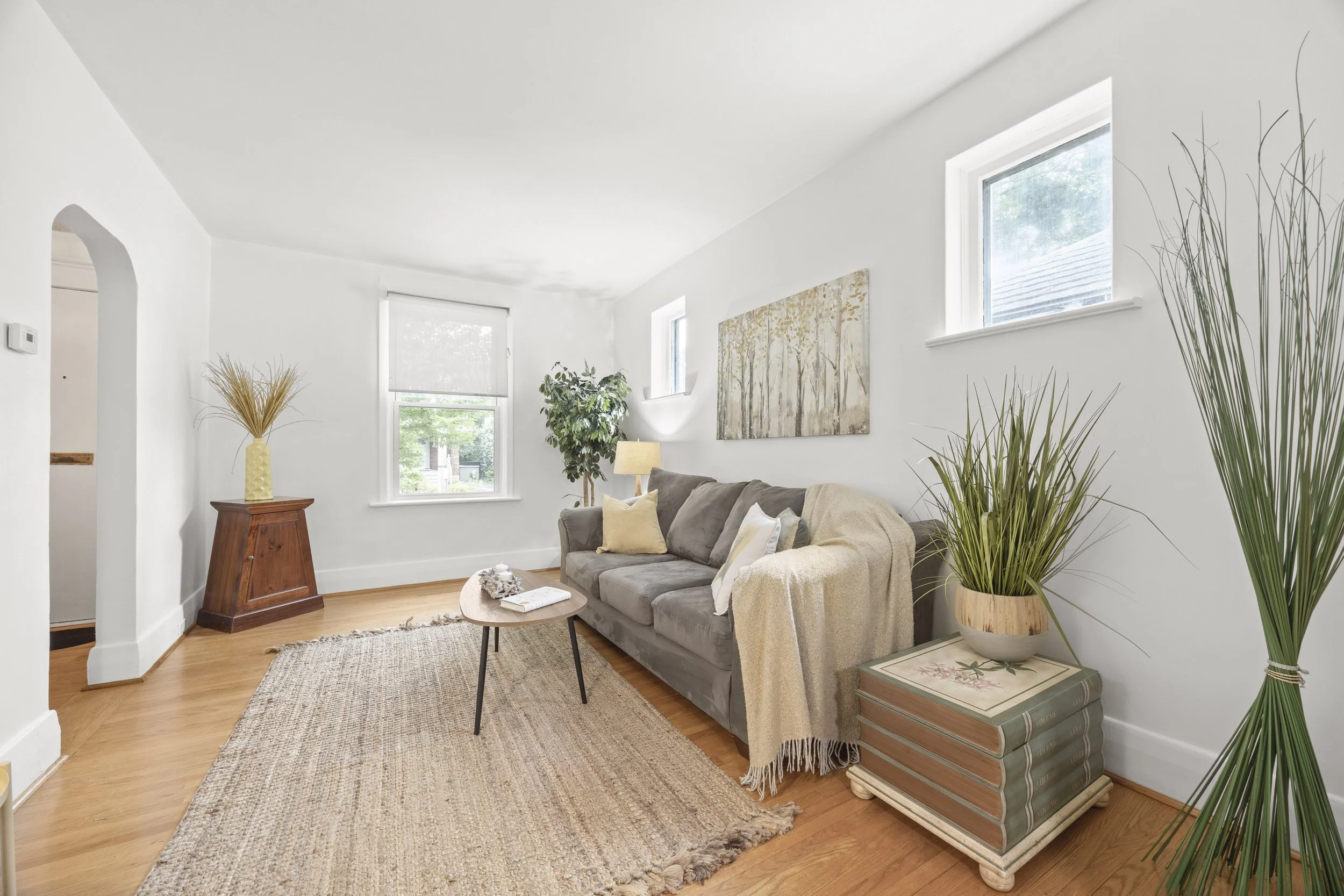 21 Wolseley Ave -11.JPG