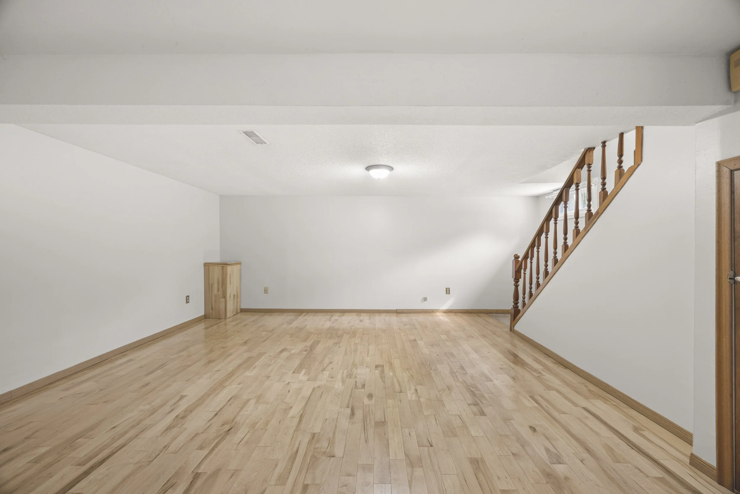 25 Noel Ave -29.JPG