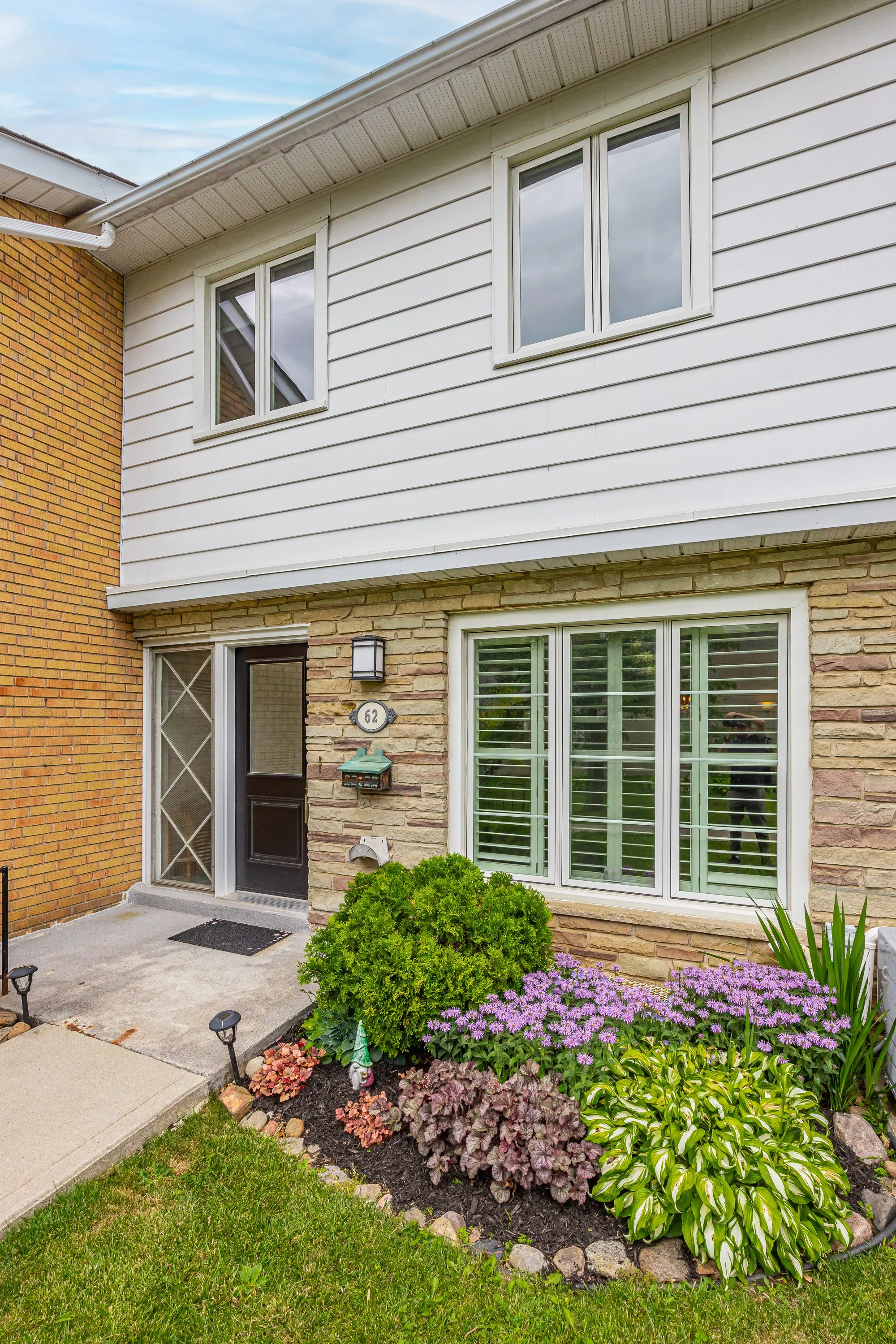 62-1220 Royal York Rd -04.jpg