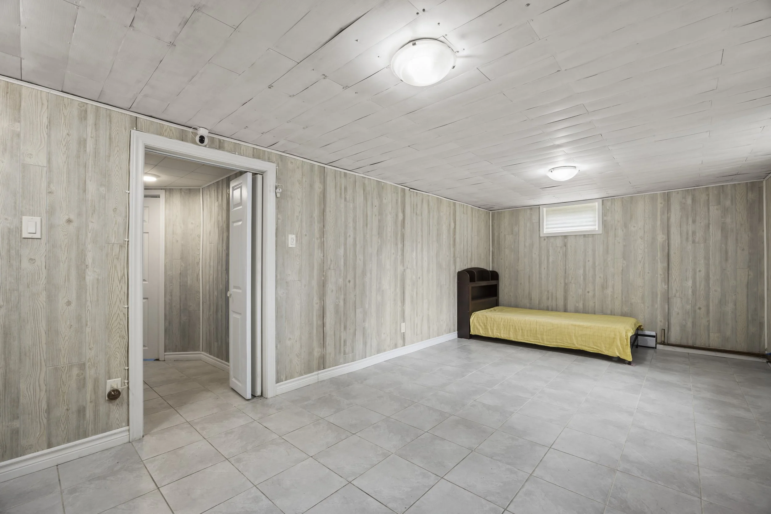 580 Salway St -33.JPG
