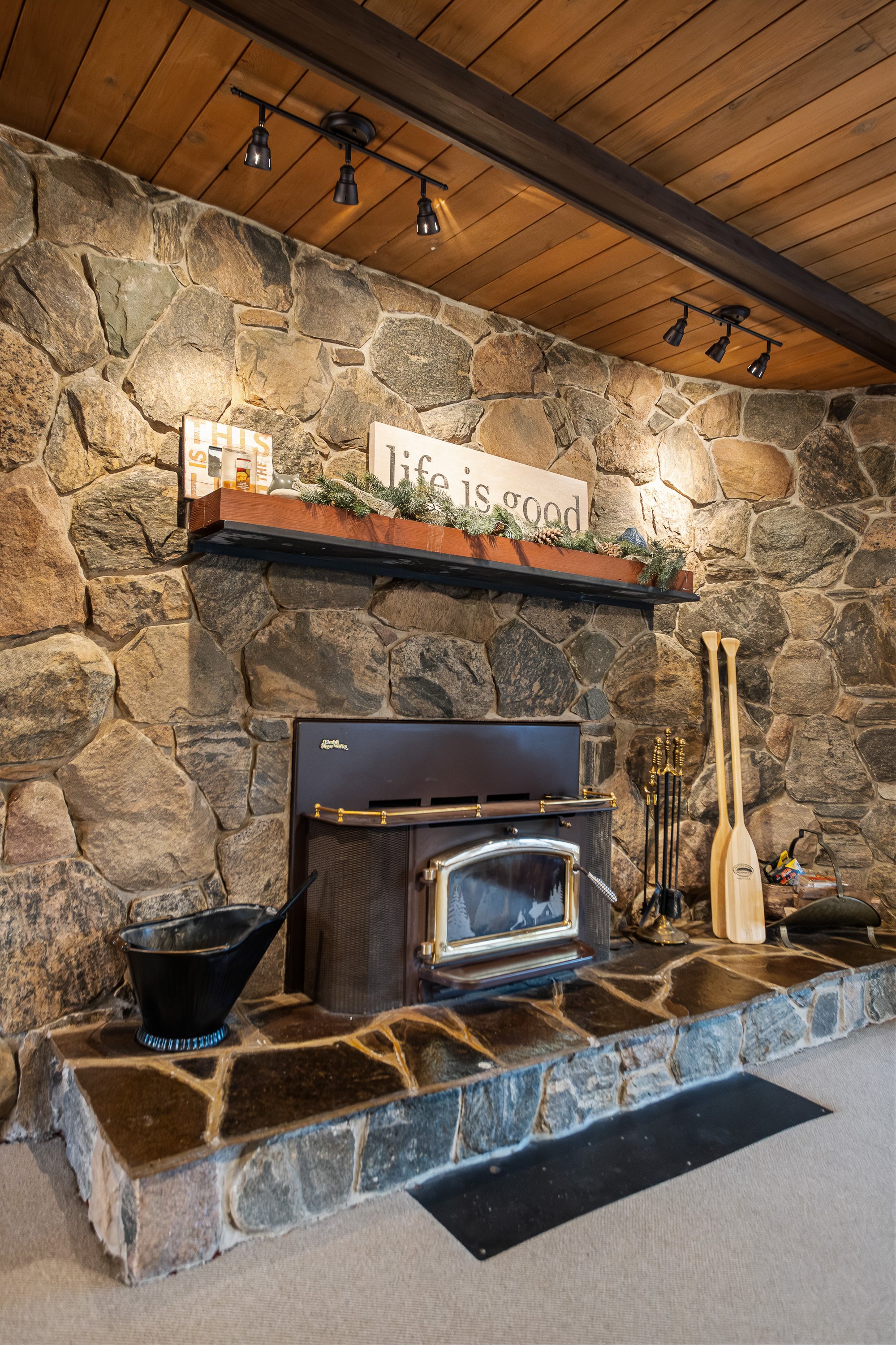 10405 Brewster Blvd-11.jpg