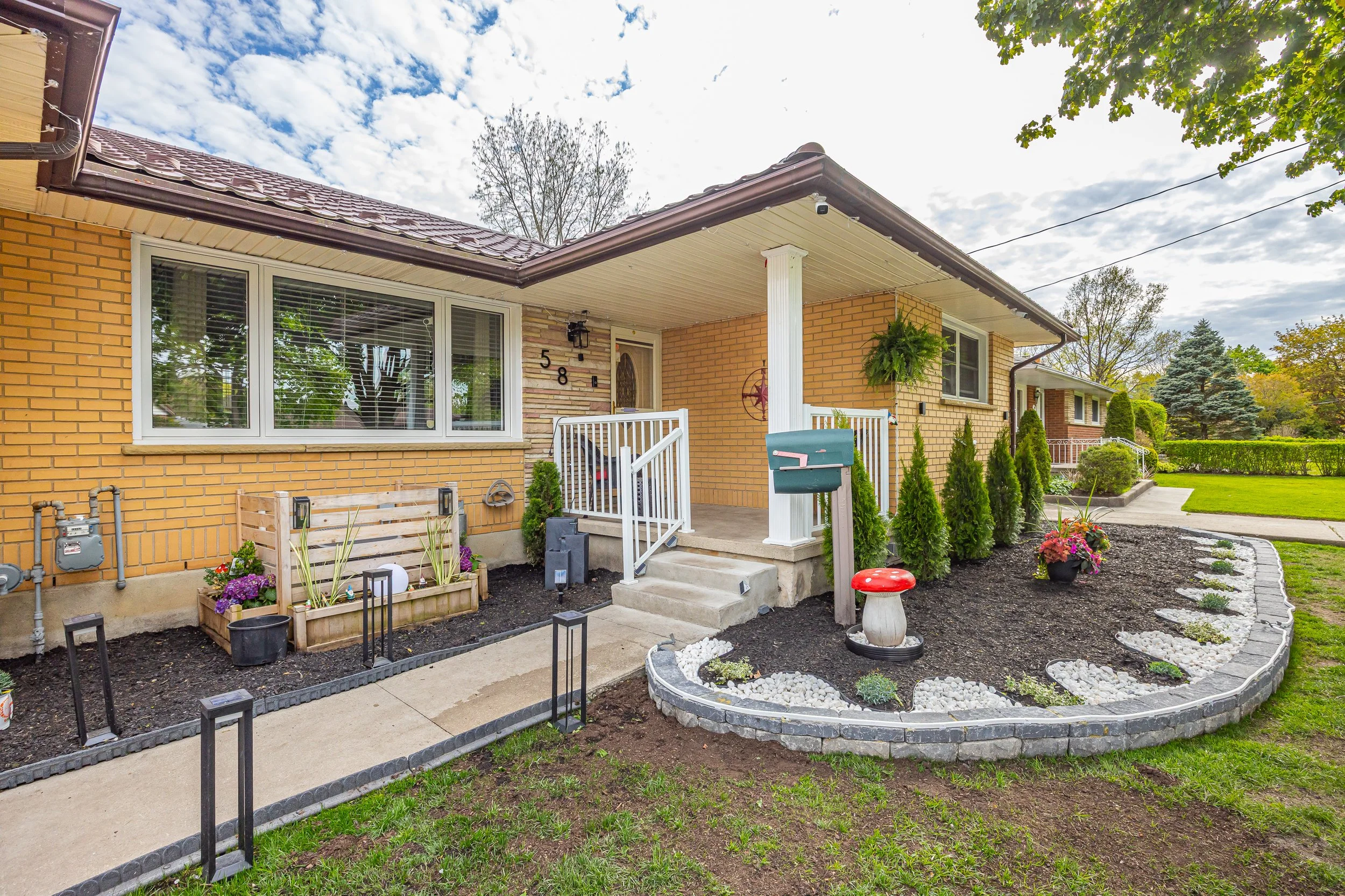 58 Centre Cres-5.jpg