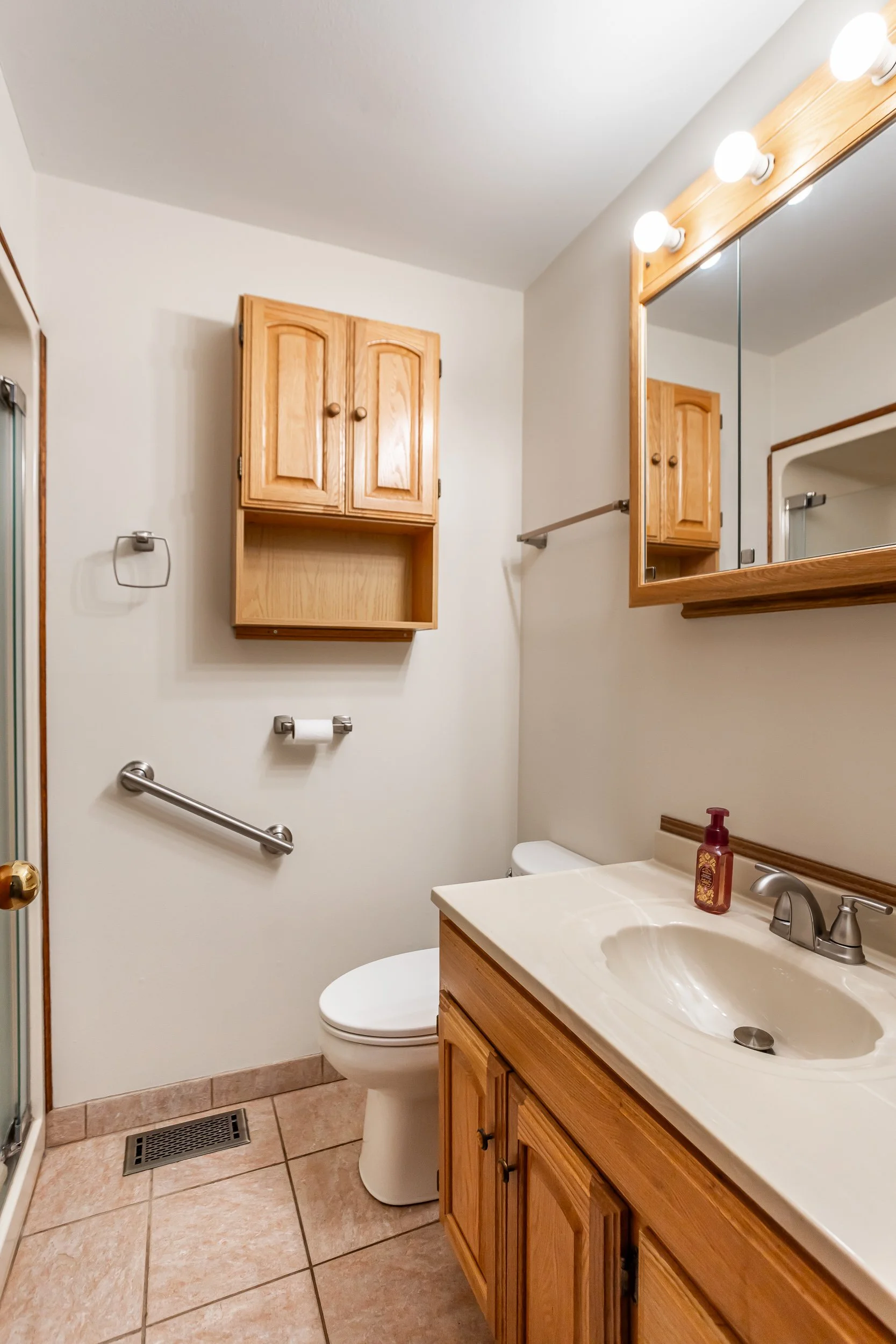 9923 Ontario Street-29.jpg