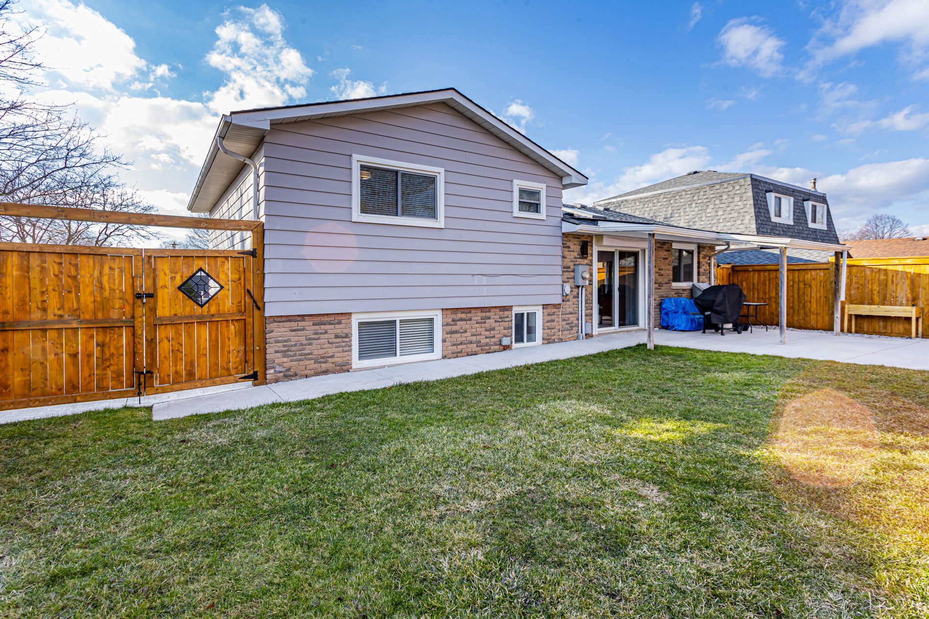 71 Clifton Cres-37.jpg