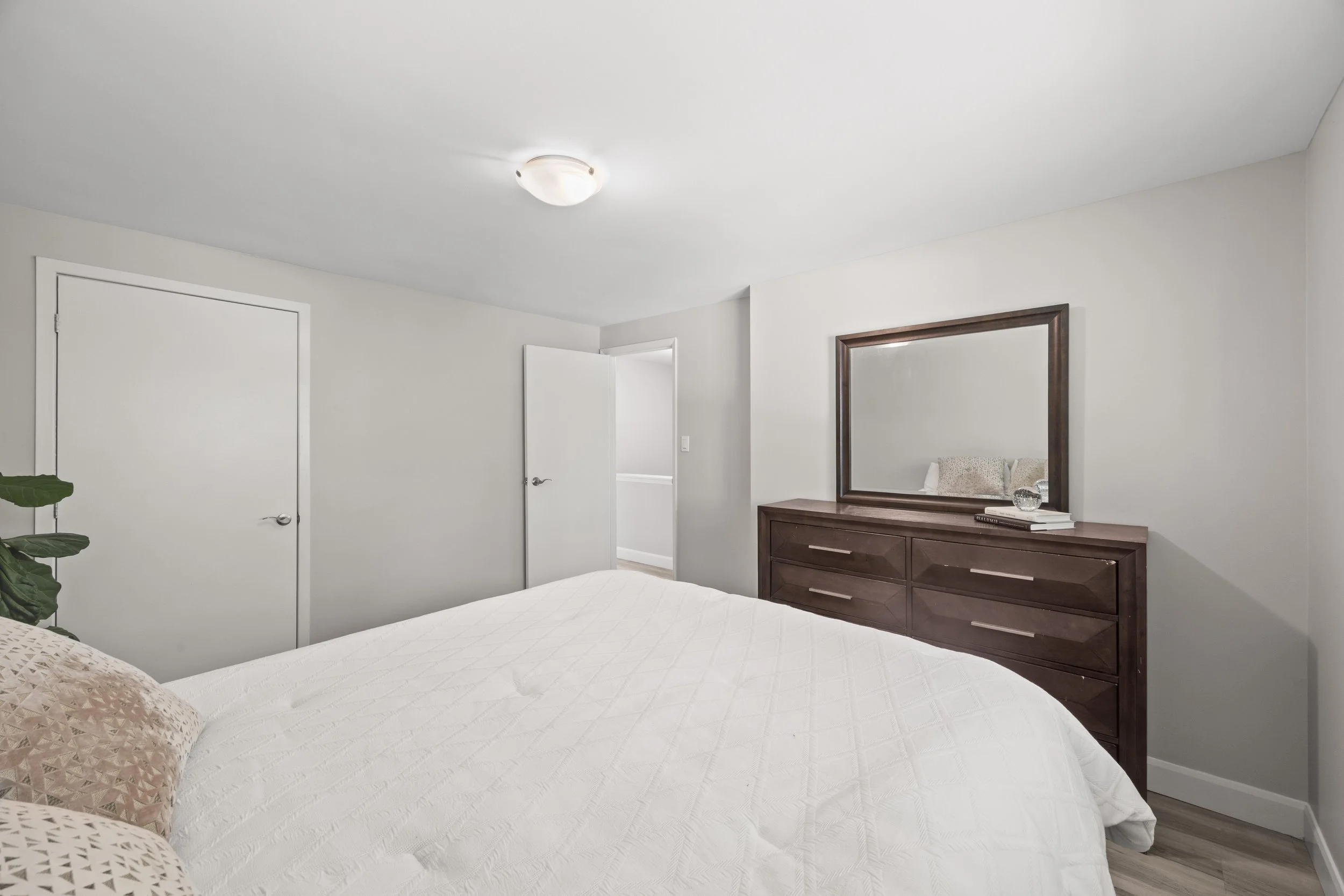 1767 Aldersbrook Rd -17.JPG