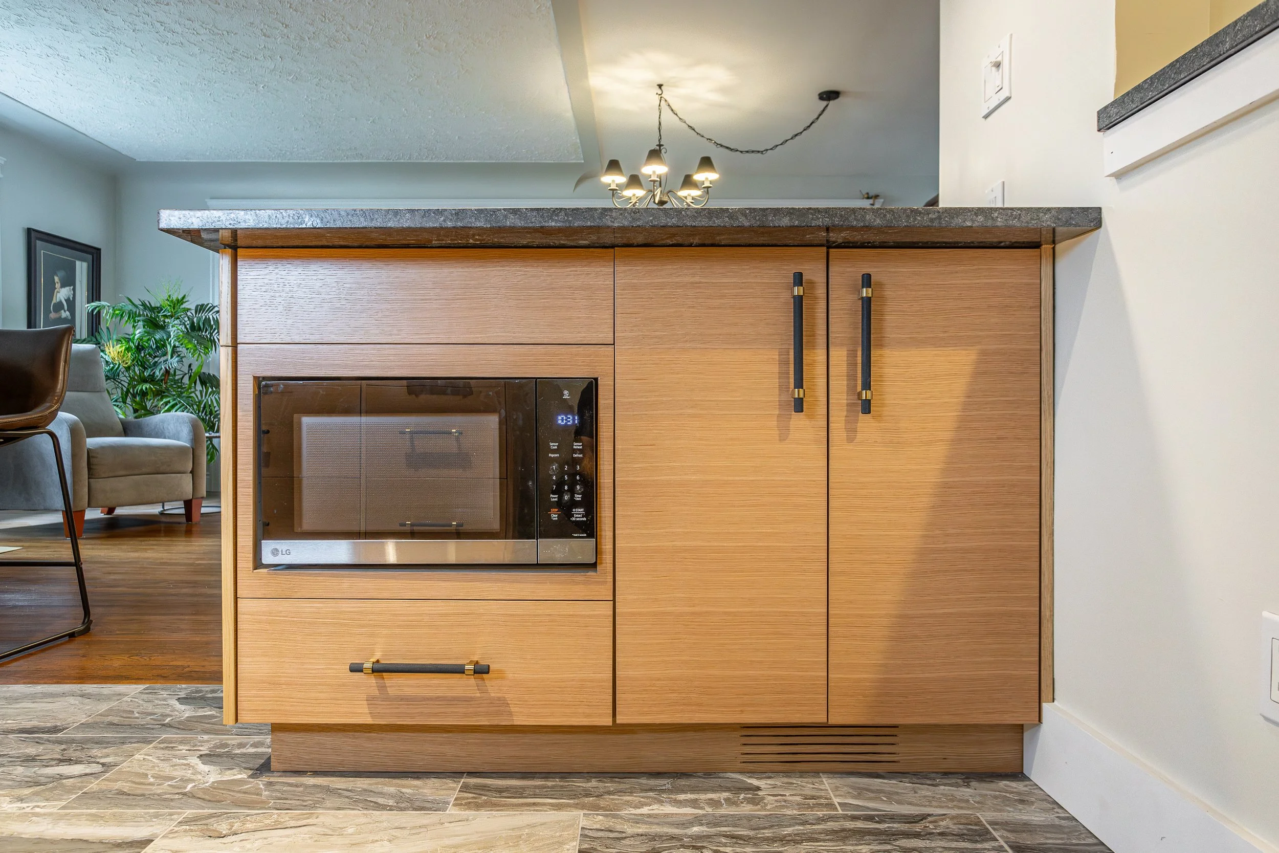 7017 Beattie St-17.jpg