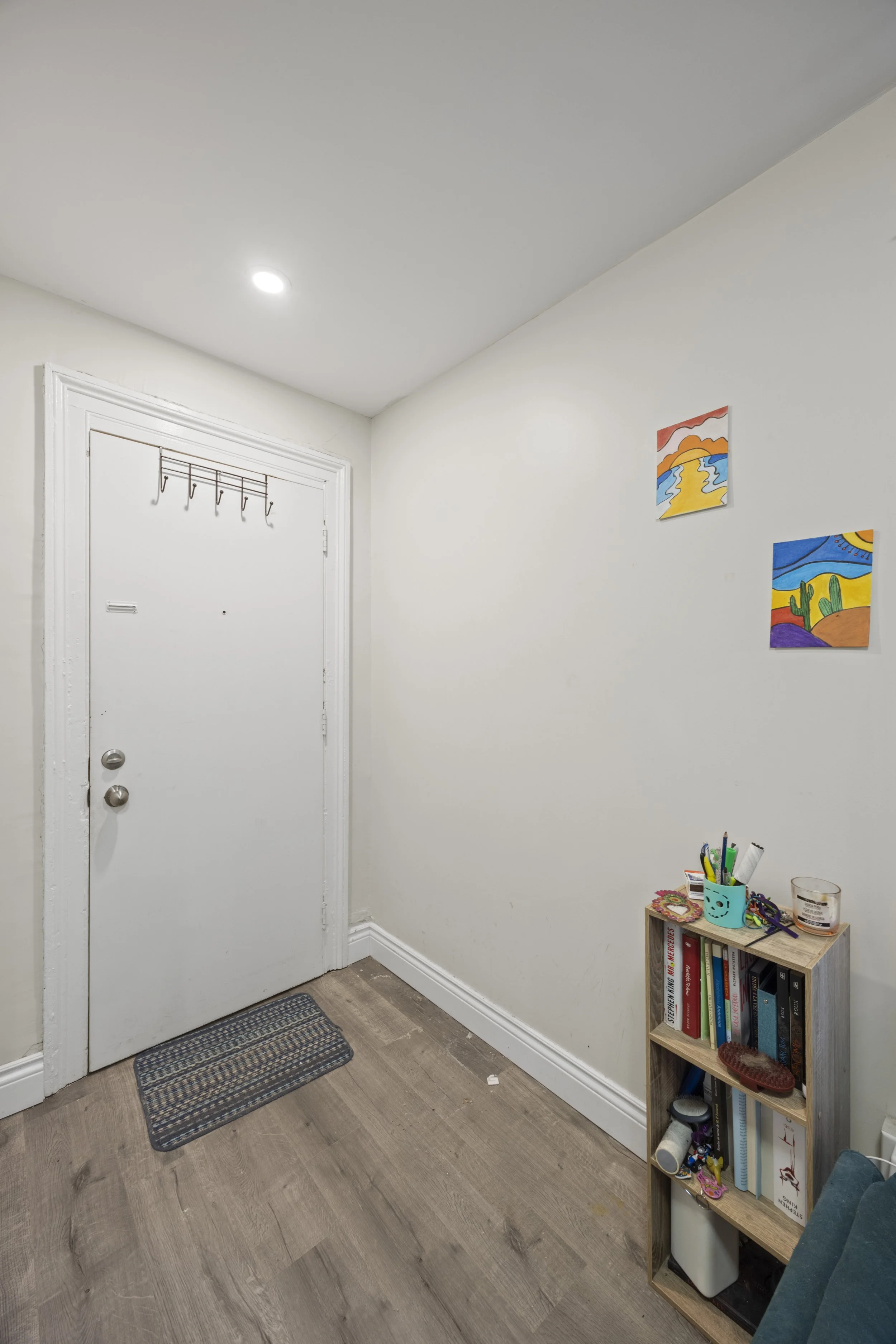 434 Dufferin Ave -19.JPG