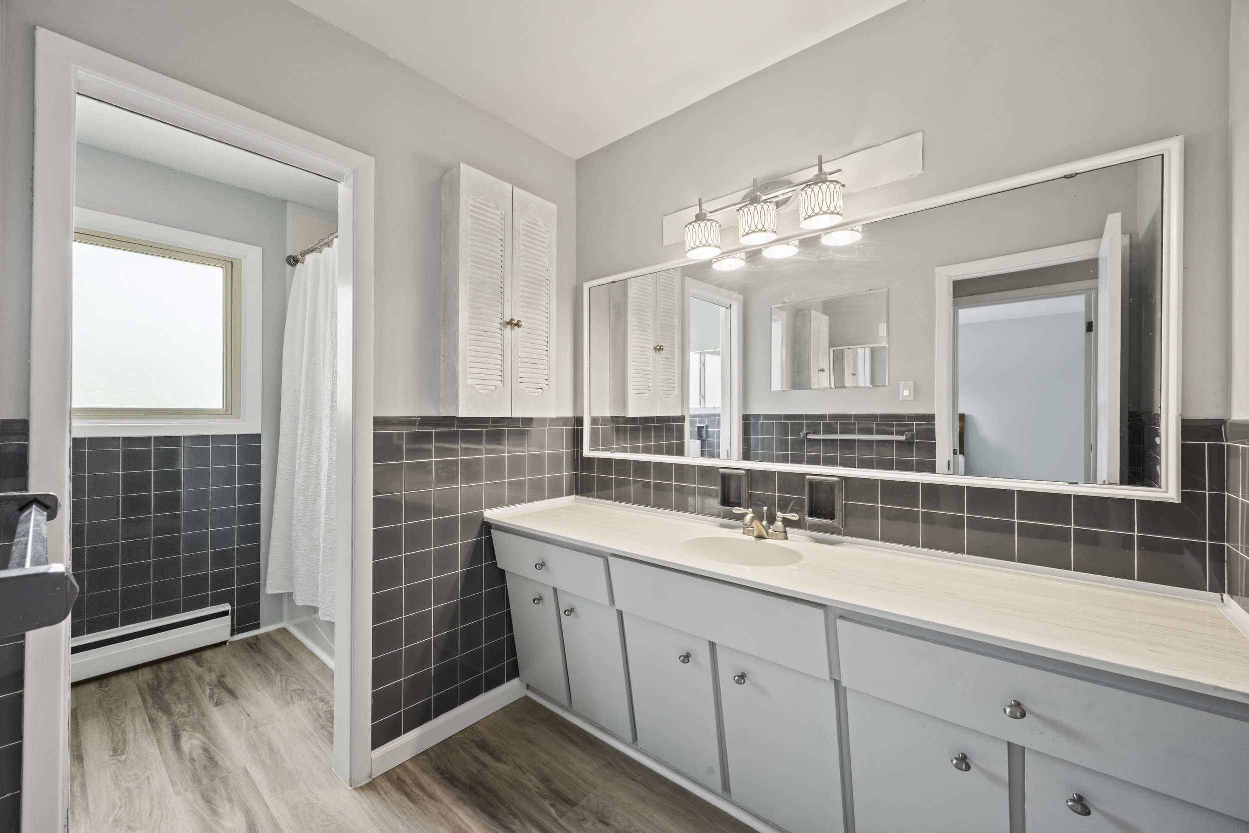 580 Salway St -28.JPG